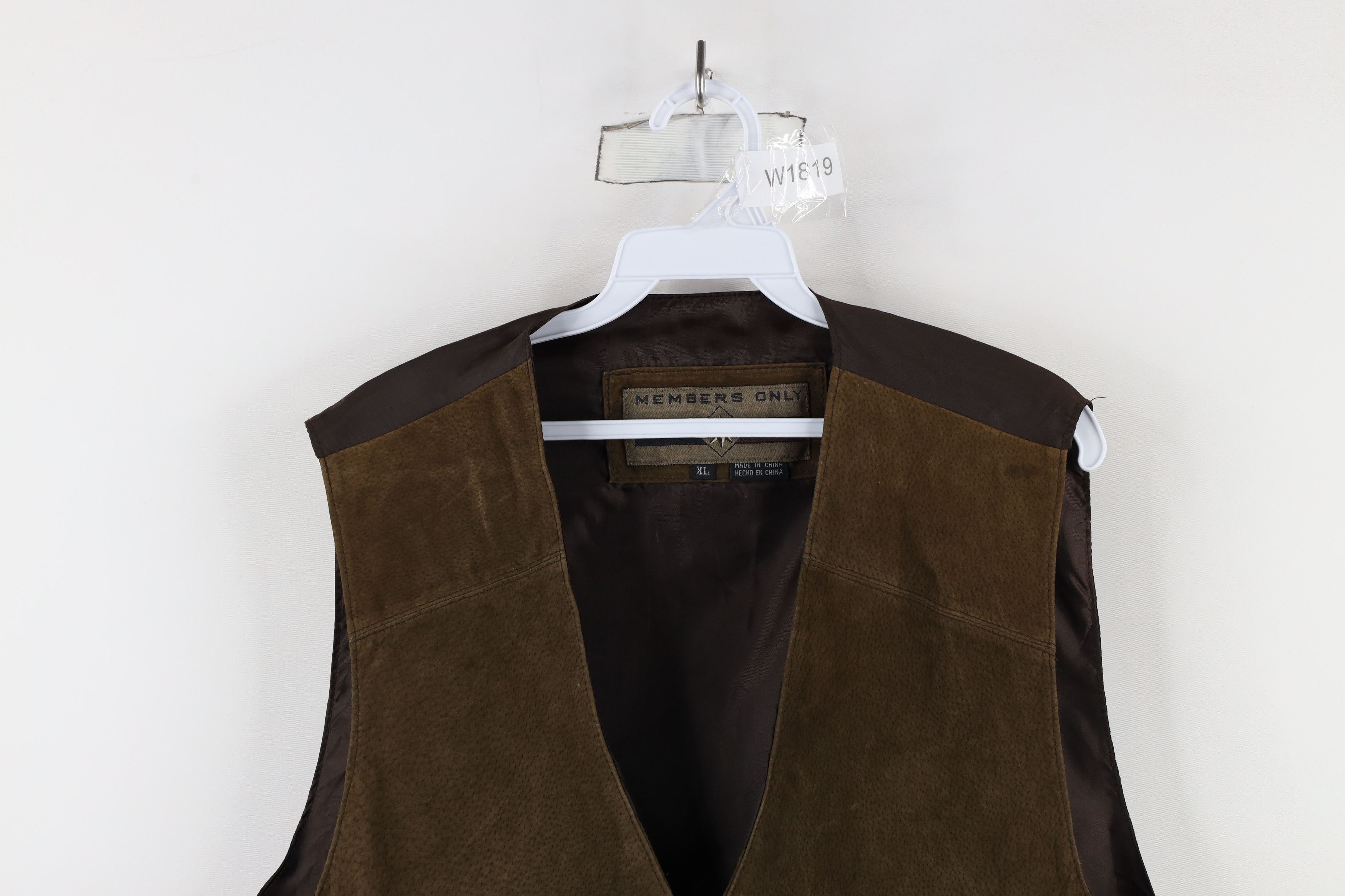 Vintage Vintage 90s Members Only Leather Buckle Back Vest Jacket Size US XL / EU 56 / 4 - 2 Thumbnail
