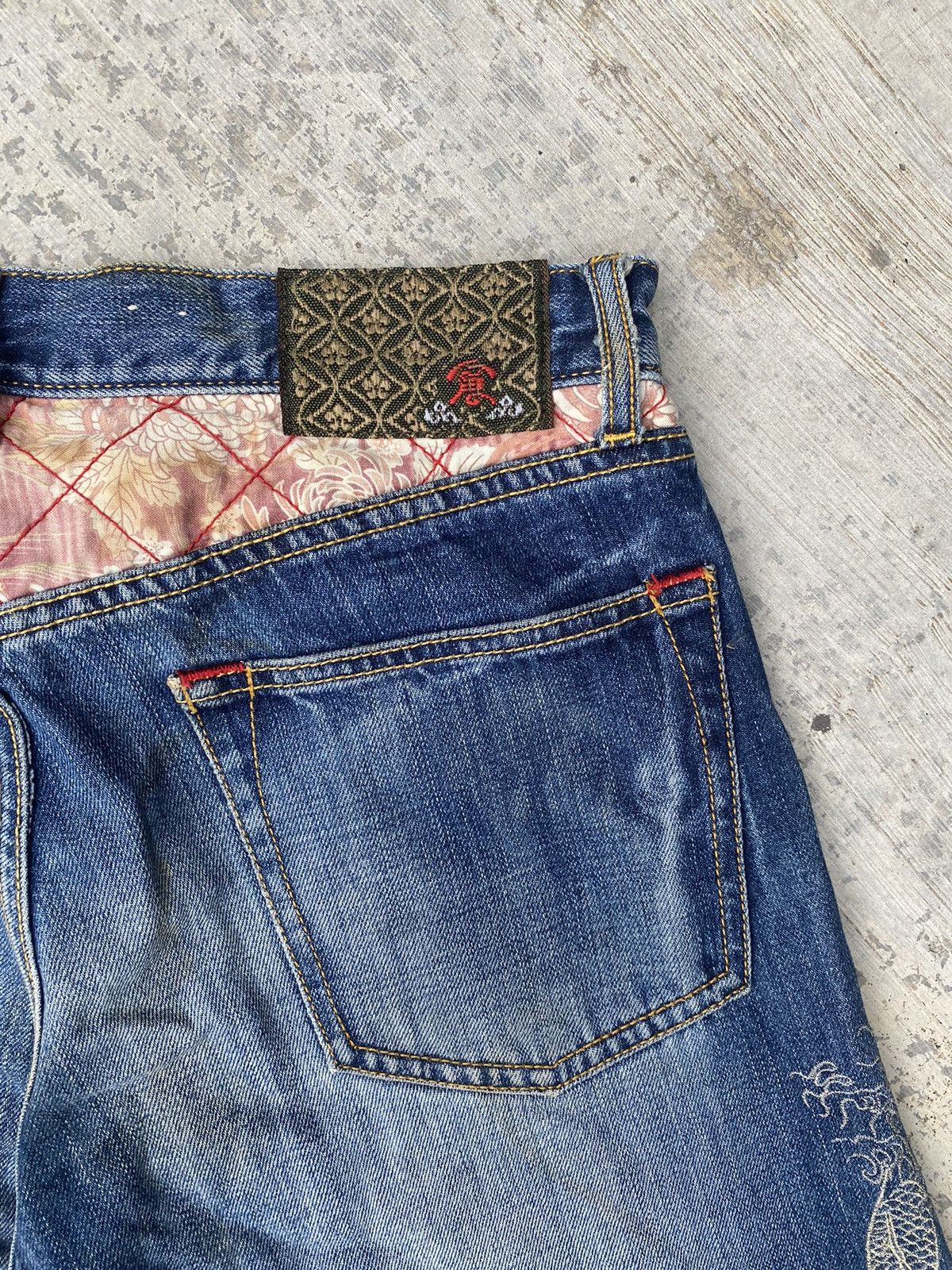 Eternal × Japanese Brand Eternal Koi Fish Embroidery Denim Shorts Size US 31 - 9 Thumbnail