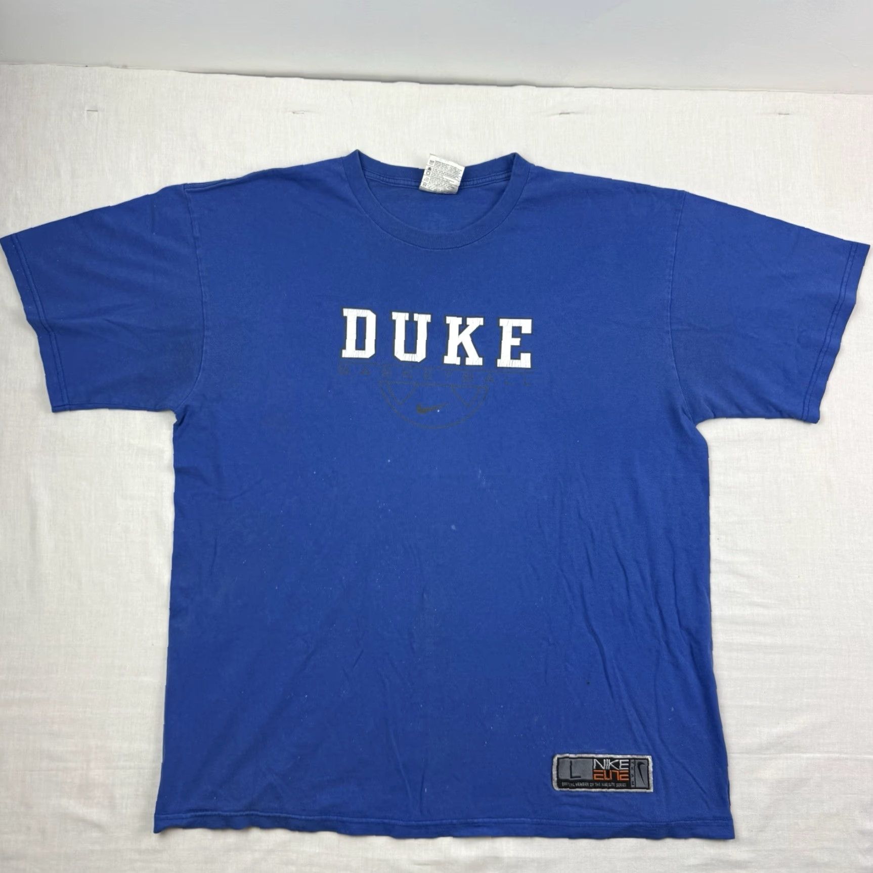 Nike VINTAGE Duke Basketball T Shirt Men Adult Large Nike Elite Crew Neck Blue MENS Basketball 90s Concert Sports T-Shirt Size US L / EU 52-54 / 3 - 2 Thumbnail