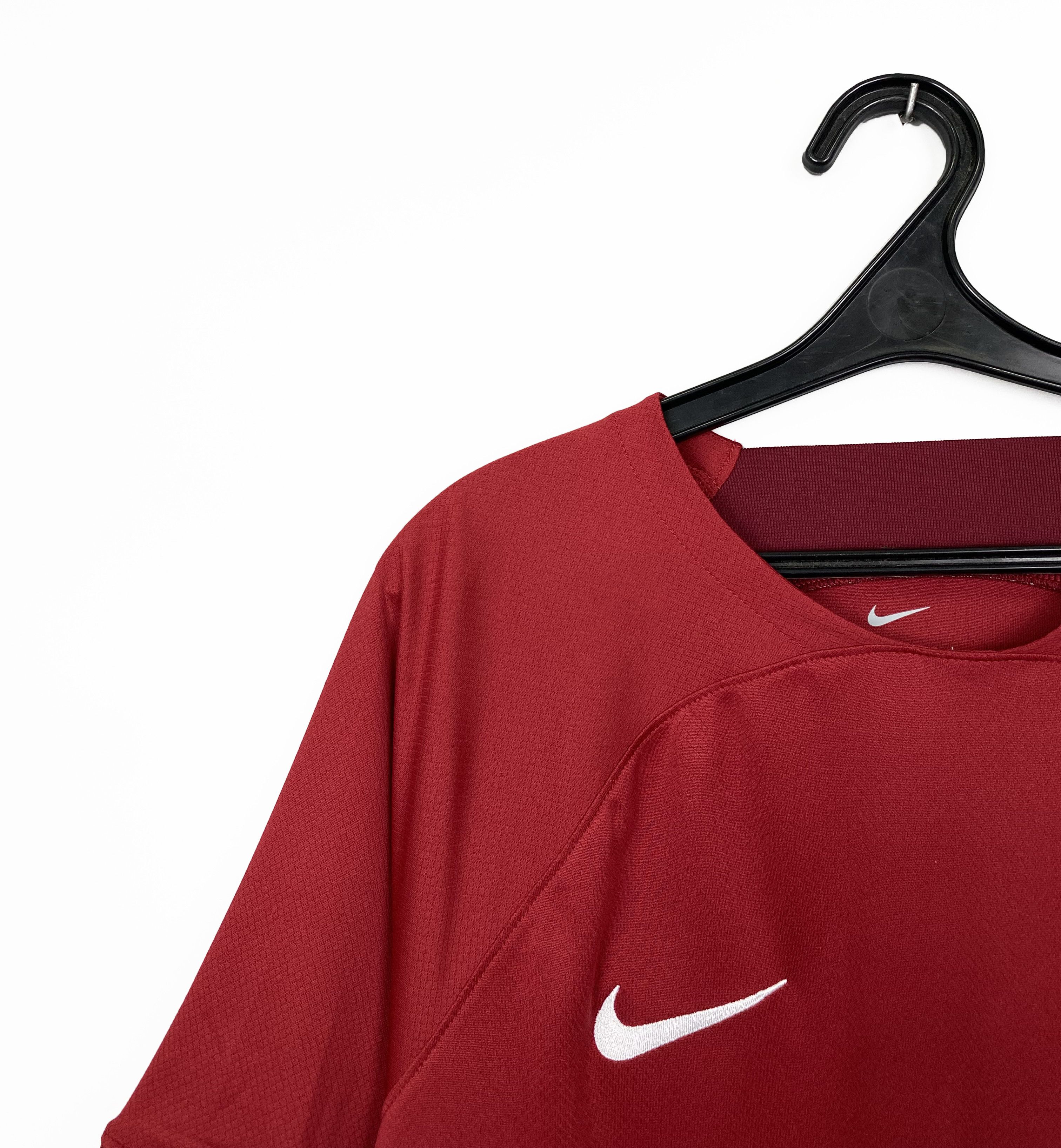 Nike LIVERPOOL 2022/23 Home Football Soccer Jersey Kit Nike Size US L / EU 52-54 / 3 - 3 Thumbnail