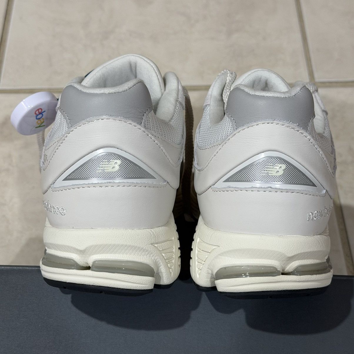 New Balance New Balance 2002r “Linen Fog Raincloud” Men’s 9 (M2002RO1) Size US 9 / EU 42 - 7 Thumbnail