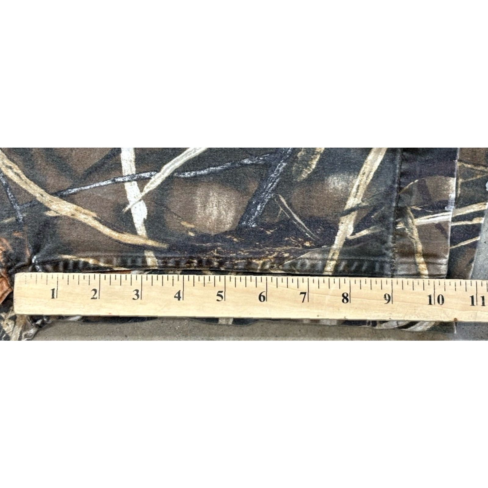 Realtree Realtree The Game LSU Camo Cargo Shorts Men’s 38x10 Cargo Cotton Embroidered Multicolor Camouflage LSU College 38 Mens Size US 38 / EU 54 - 8 Thumbnail
