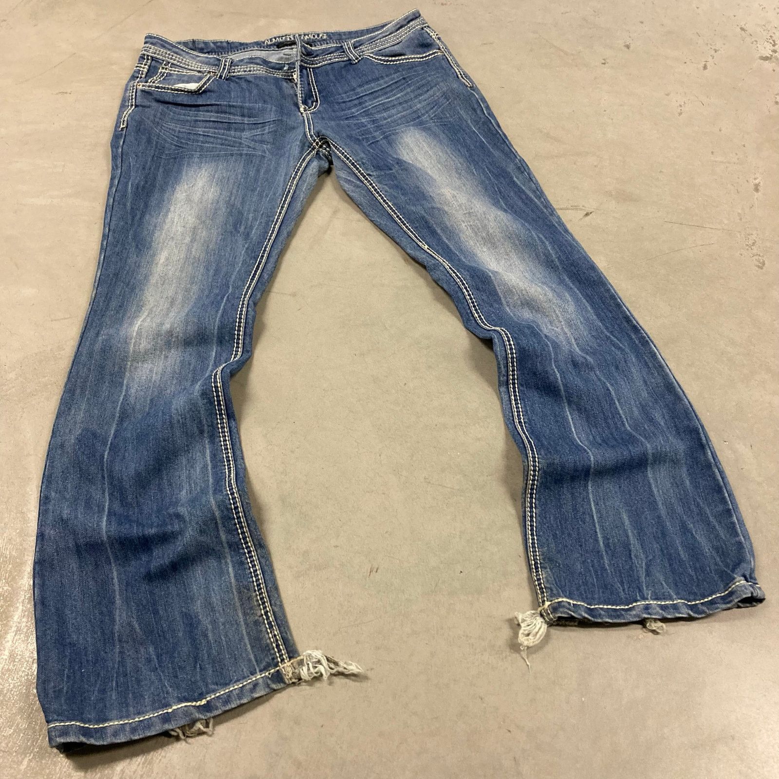 Vintage y2k low rise bootcut Jeans 33x32 Size US 33 - 1 Thumbnail