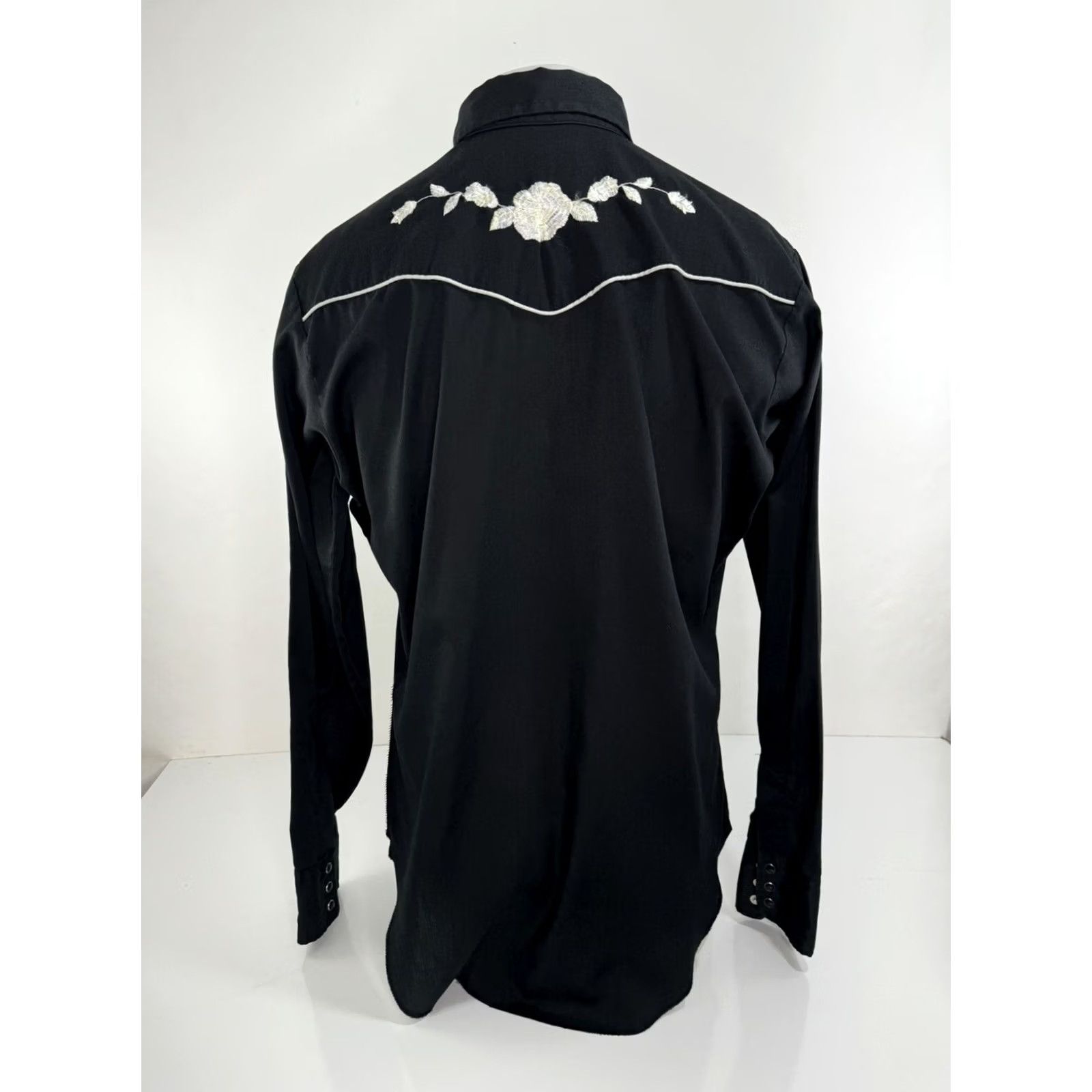 Wrangler VINTAGE Wrangler Shirt Mens L Western Embroidered Flower Gaucho Single Needle Size US L / EU 52-54 / 3 - 6 Thumbnail
