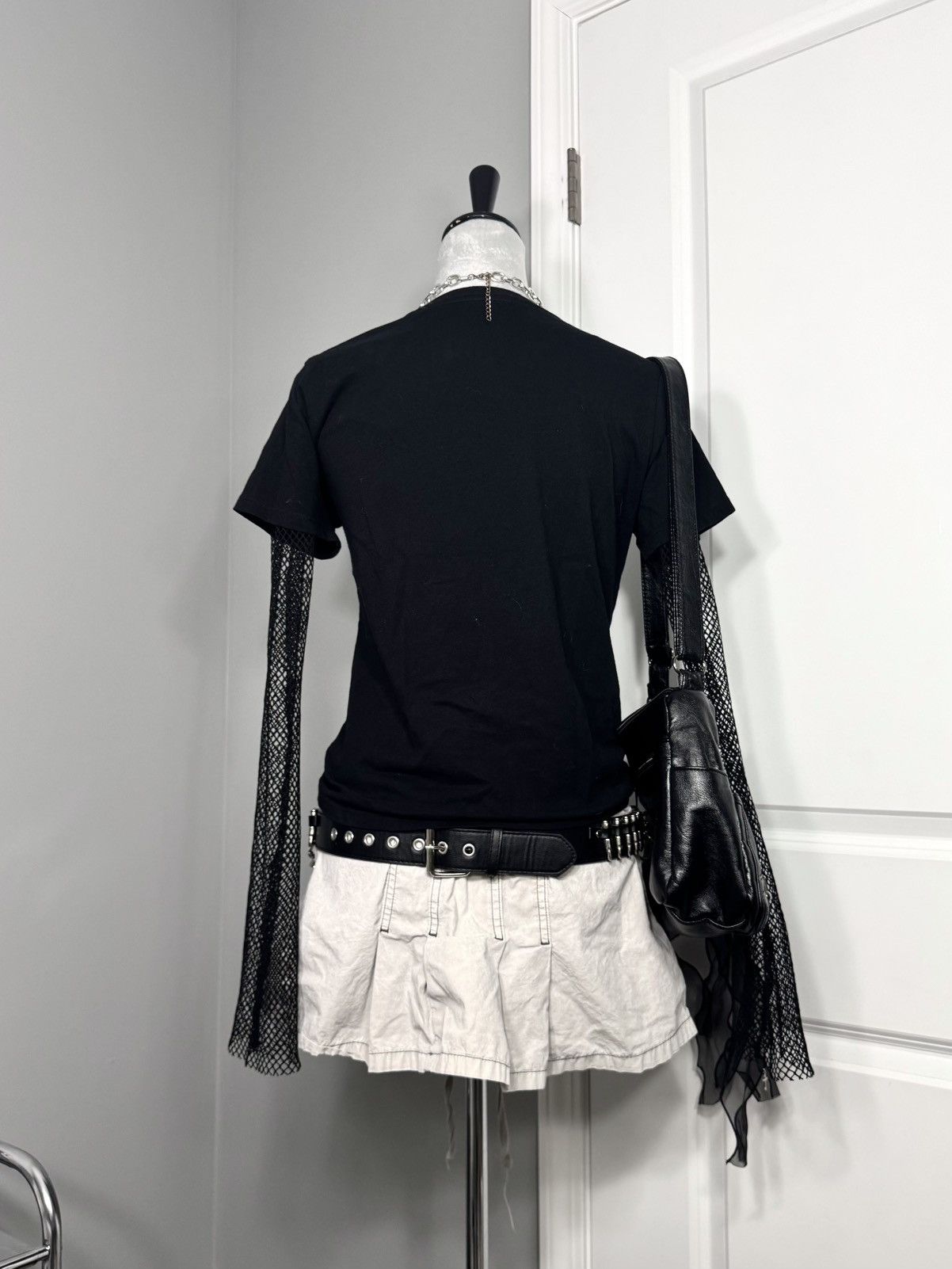 Affliction NWT Affliction Portrayal Rhinestone Cut Out Front Top Size S / US 4 / IT 40 - 9 Thumbnail