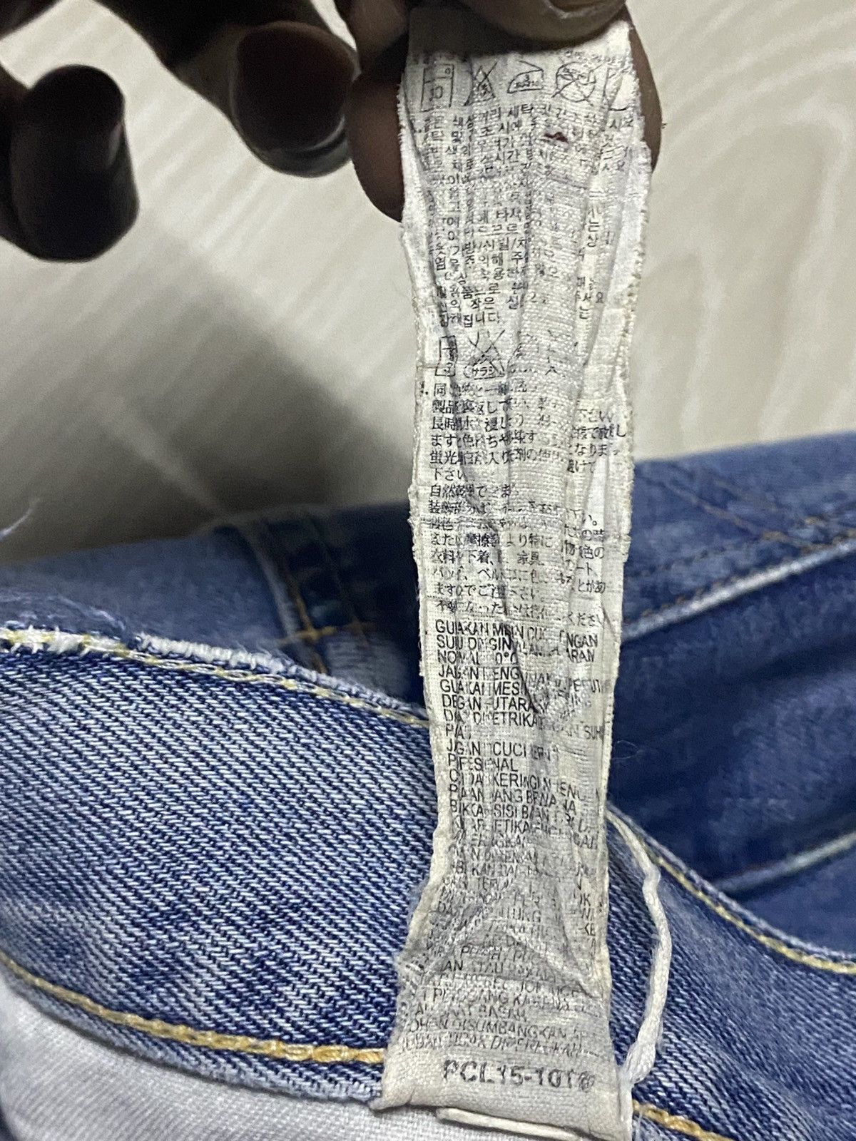 Levi's Vintage Levis 502 Blue Faded Wash Distressed Loose Jeans Size US 31 - 19 Thumbnail