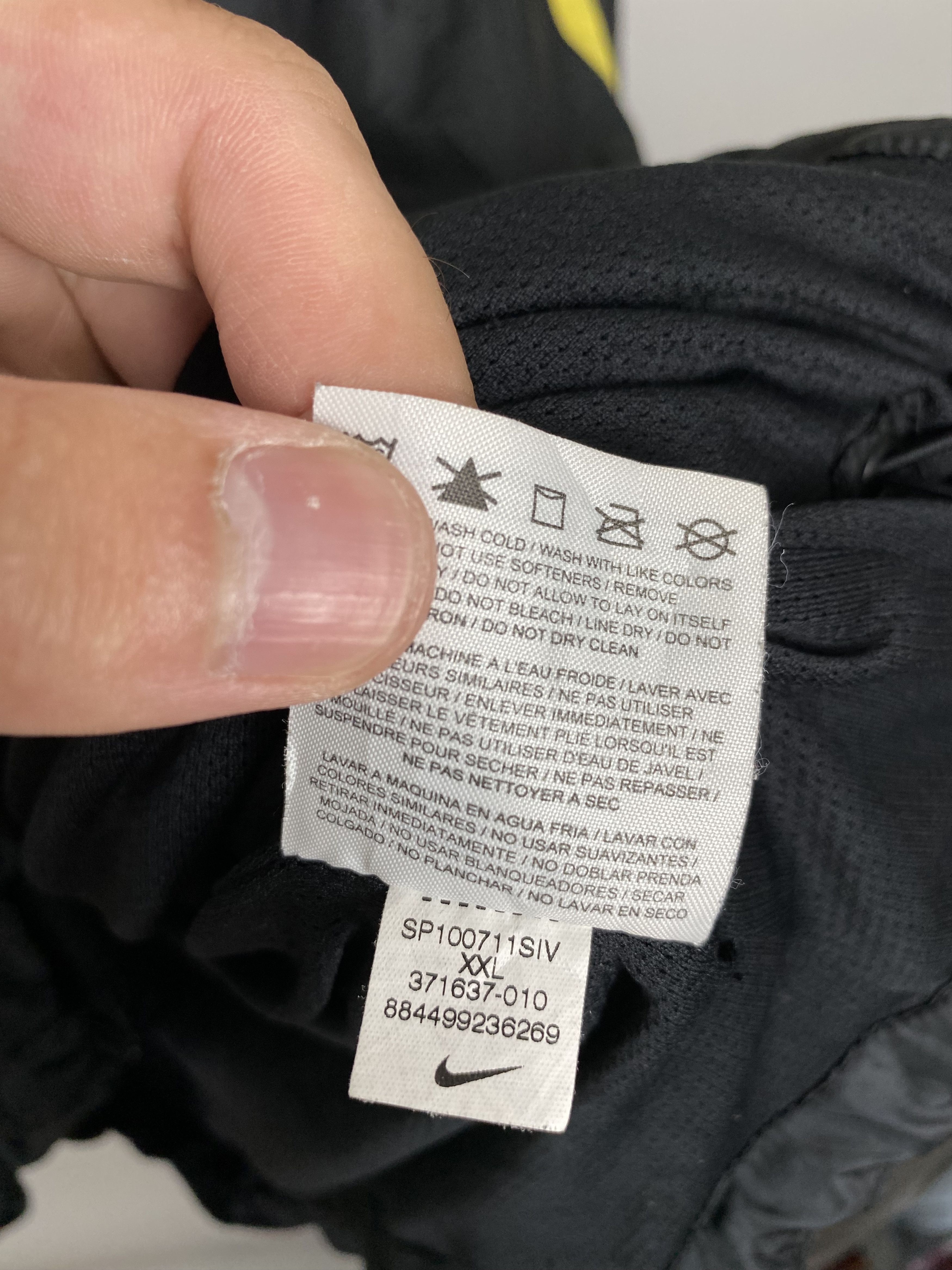 Nike Vintage Nike Livestrong Swoosh Half Zip Pullover Jacket Size US XXL / EU 58 / 5 - 10 Thumbnail