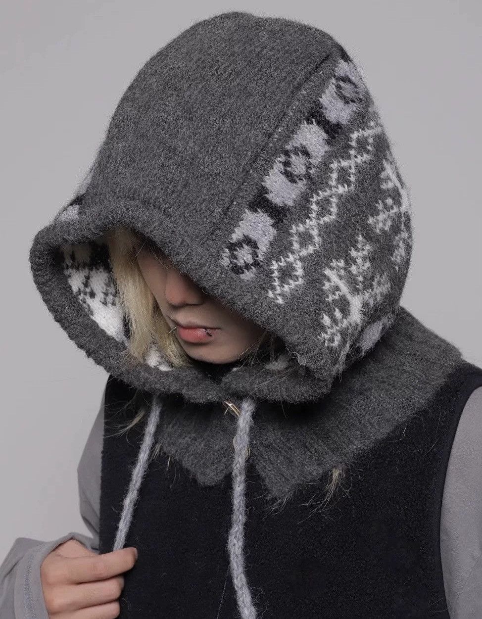 Japanese Brand Outdoor retro vintage y2k snowflake knit hooded cowl scarf Size ONE SIZE - 2 Thumbnail