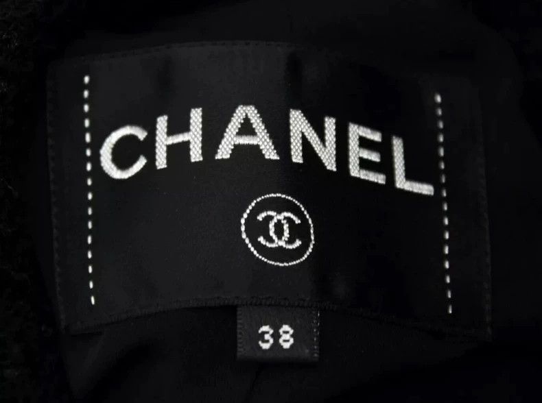 Chanel Chanel 2019 black four-pocket jacket Size XS / US 0-2 / IT 36-38 - 4 Thumbnail