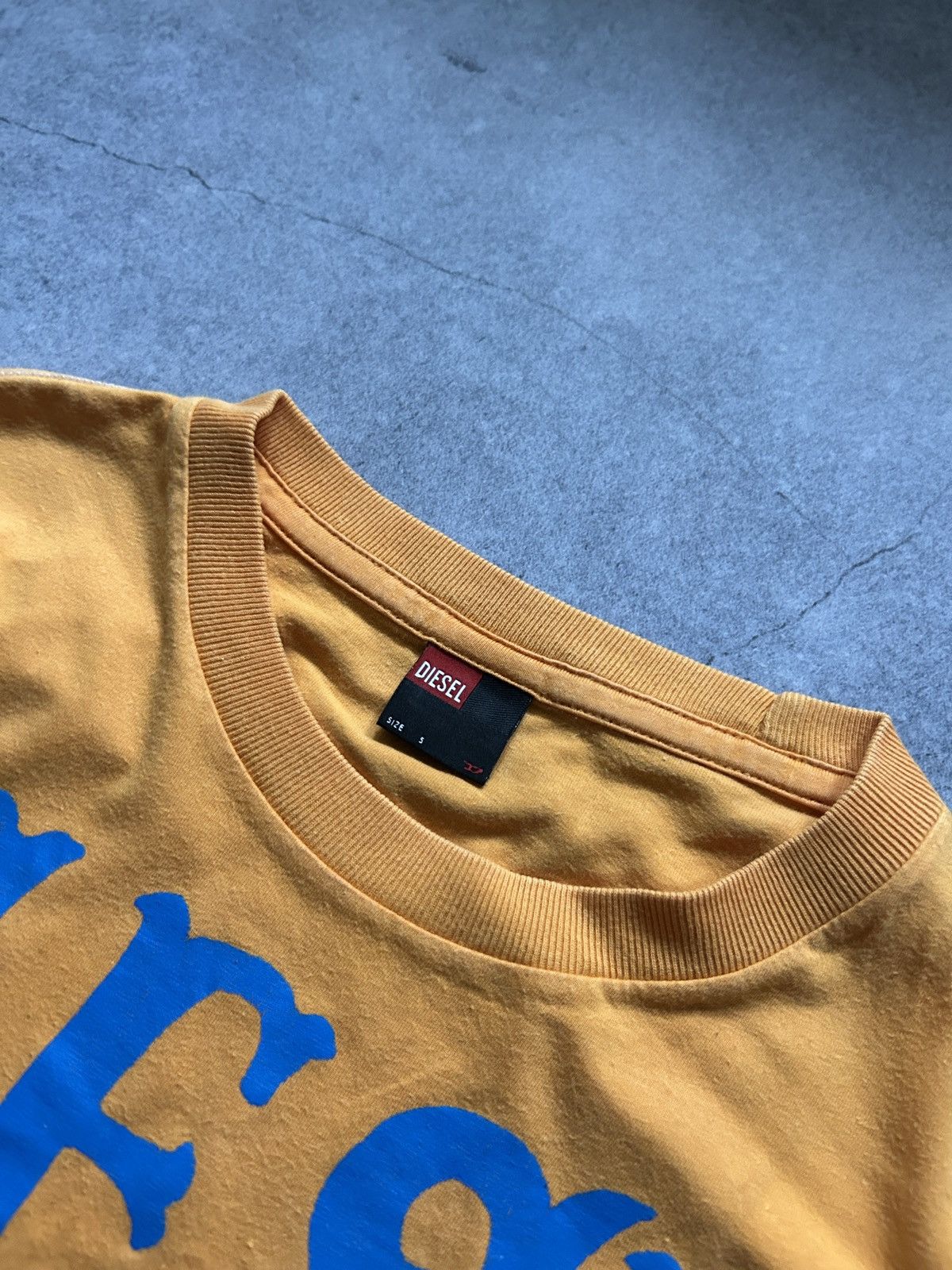 Diesel Vintage Diesel Y2k big logo shirts mens Size US S / EU 44-46 / 1 - 3 Thumbnail