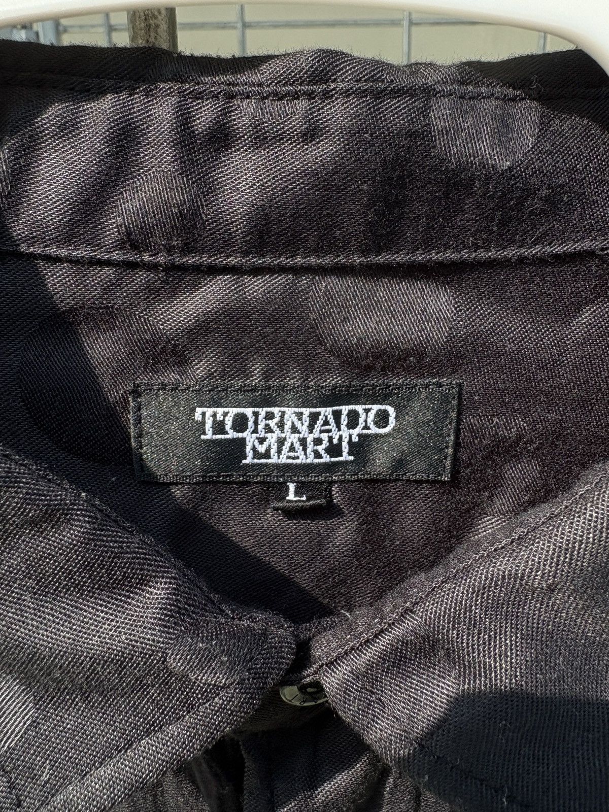 Tornado Mart Tornado Mart flowers printed black shirt Size US L / EU 52-54 / 3 - 3 Thumbnail