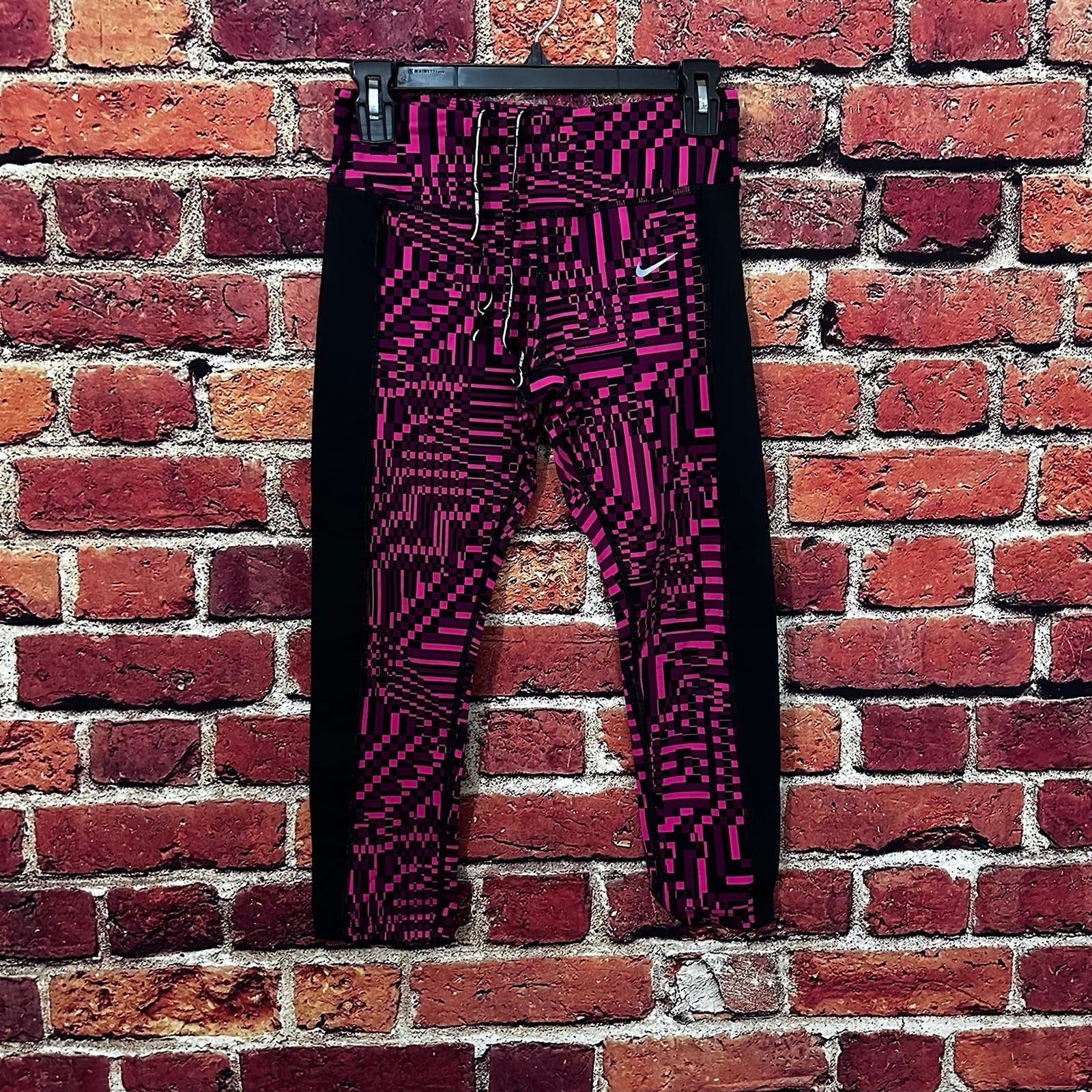 Nike Nike dri fit leggings Size 27" / US 4 / IT 40 - 1 Thumbnail