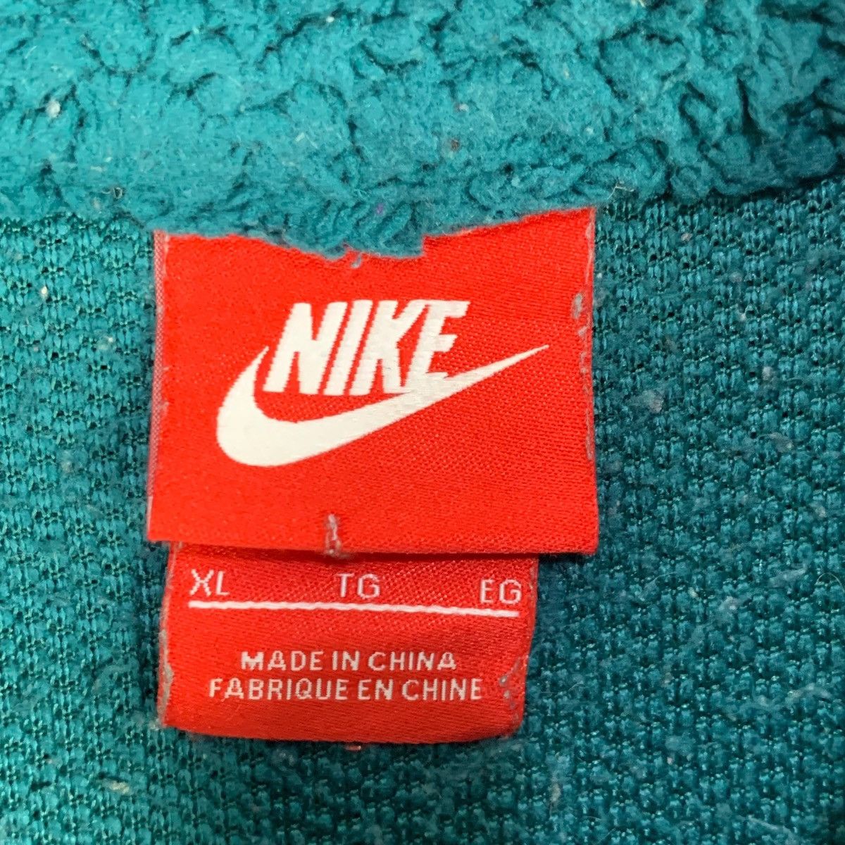 Nike Vintage Nike Sportwear Fleece Jacket Green Outdoor Jacket Size US M / EU 48-50 / 2 - 9 Thumbnail