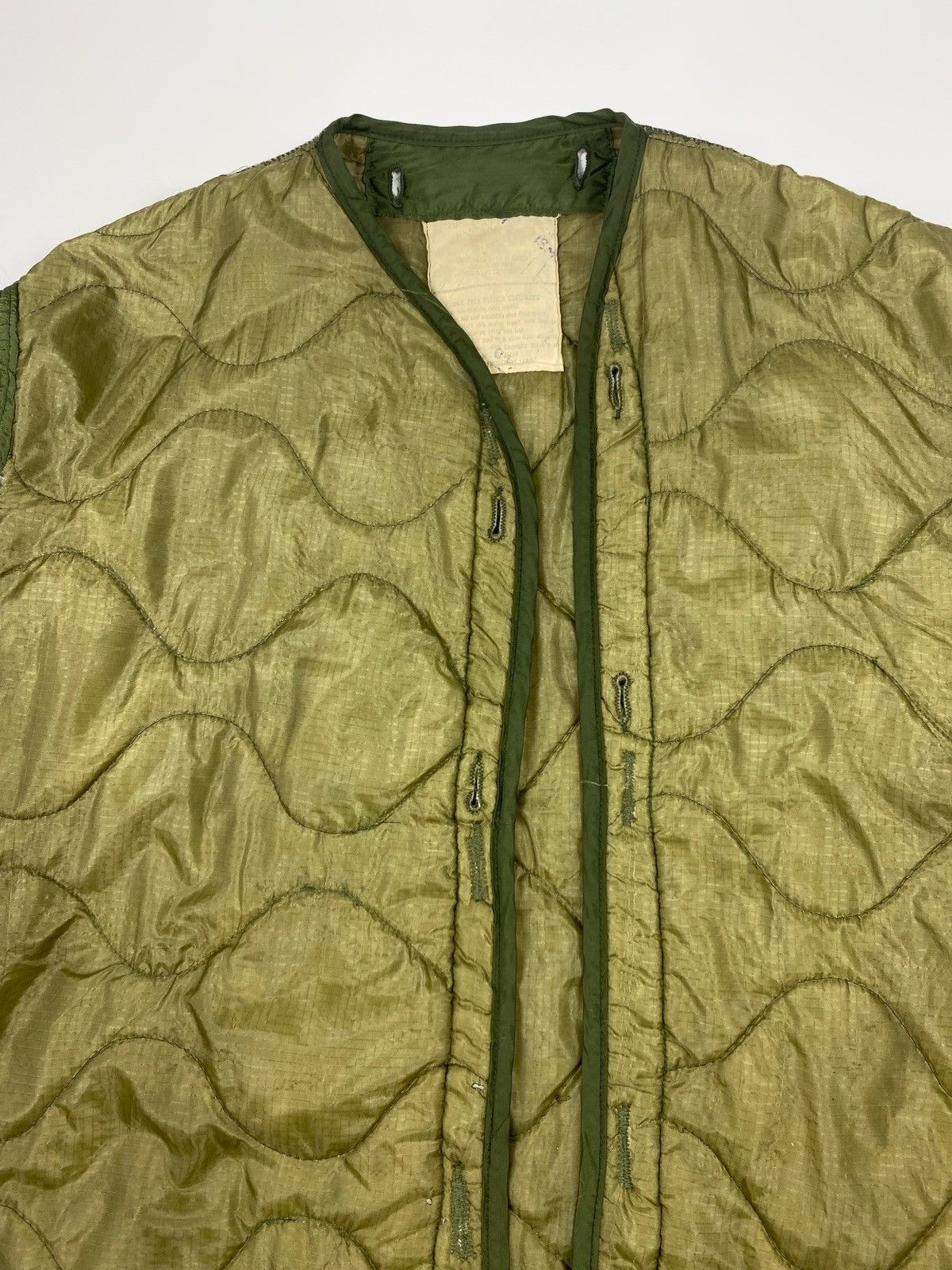 Vintage 1970’s Vintage Repaired US Army M-65 Liner Jacket Size US M / EU 48-50 / 2 - 2 Thumbnail