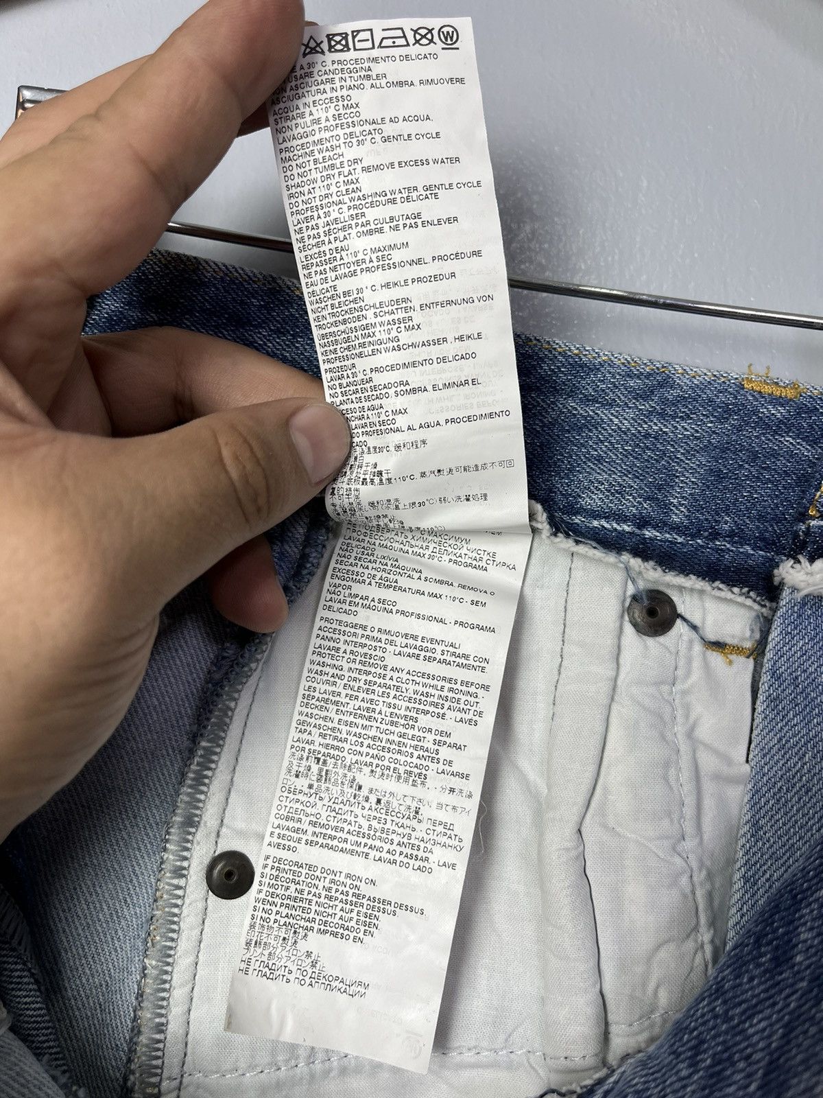 Maison Margiela Maison Margiela SS22 Destructured Jeans Size 25" / US 0 / IT 36 - 13 Thumbnail