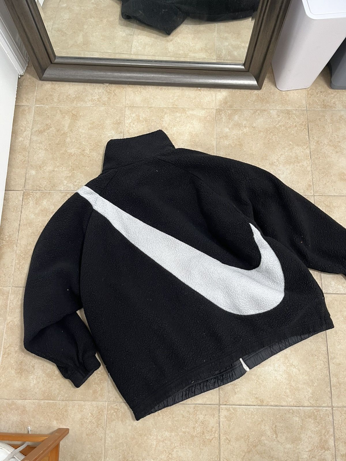 Nike Nike Big Swoosh Reversible Jacket Fleece Sherpa Black L size Size US L / EU 52-54 / 3 - 5 Thumbnail