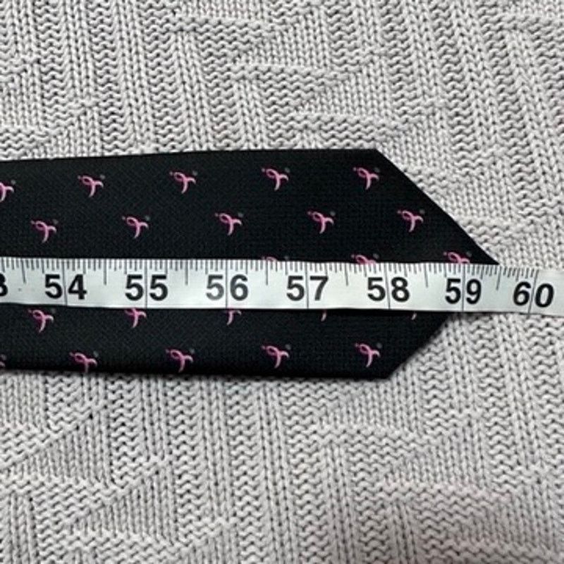 Other Susan G Komen pink ribbon print breast cancer tie Size ONE SIZE - 4 Thumbnail