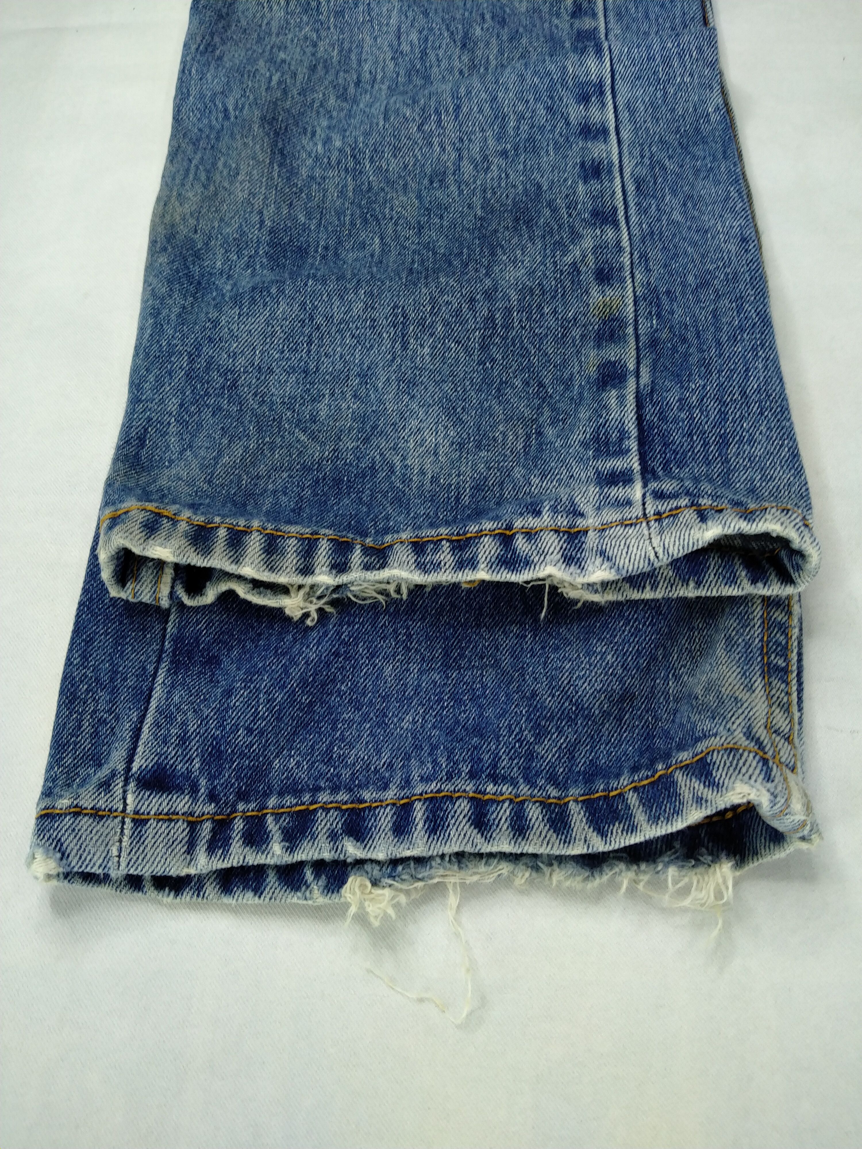 Levi's Vintage Levi's 513 Distressed 32 x 30 Denim -JN318 Size US 32 / EU 48 - 17 Thumbnail