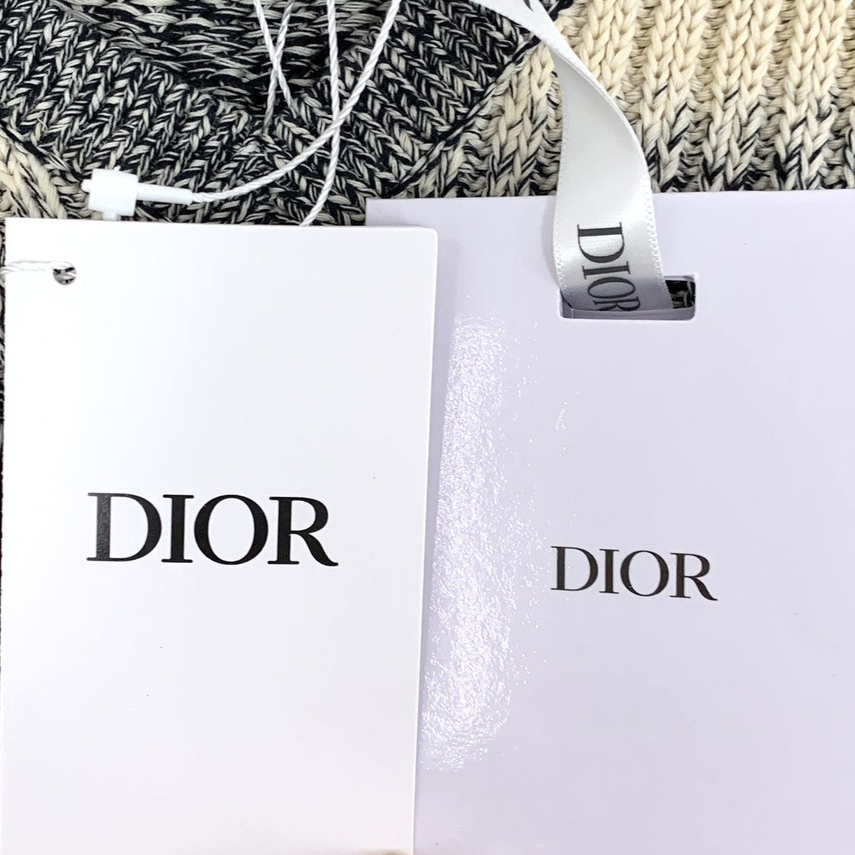 Dior Dior Dark Grey Side Button Tie Design V-neck Knit Vest K26WX Size XS / US 0-2 / IT 36-38 - 8 Thumbnail