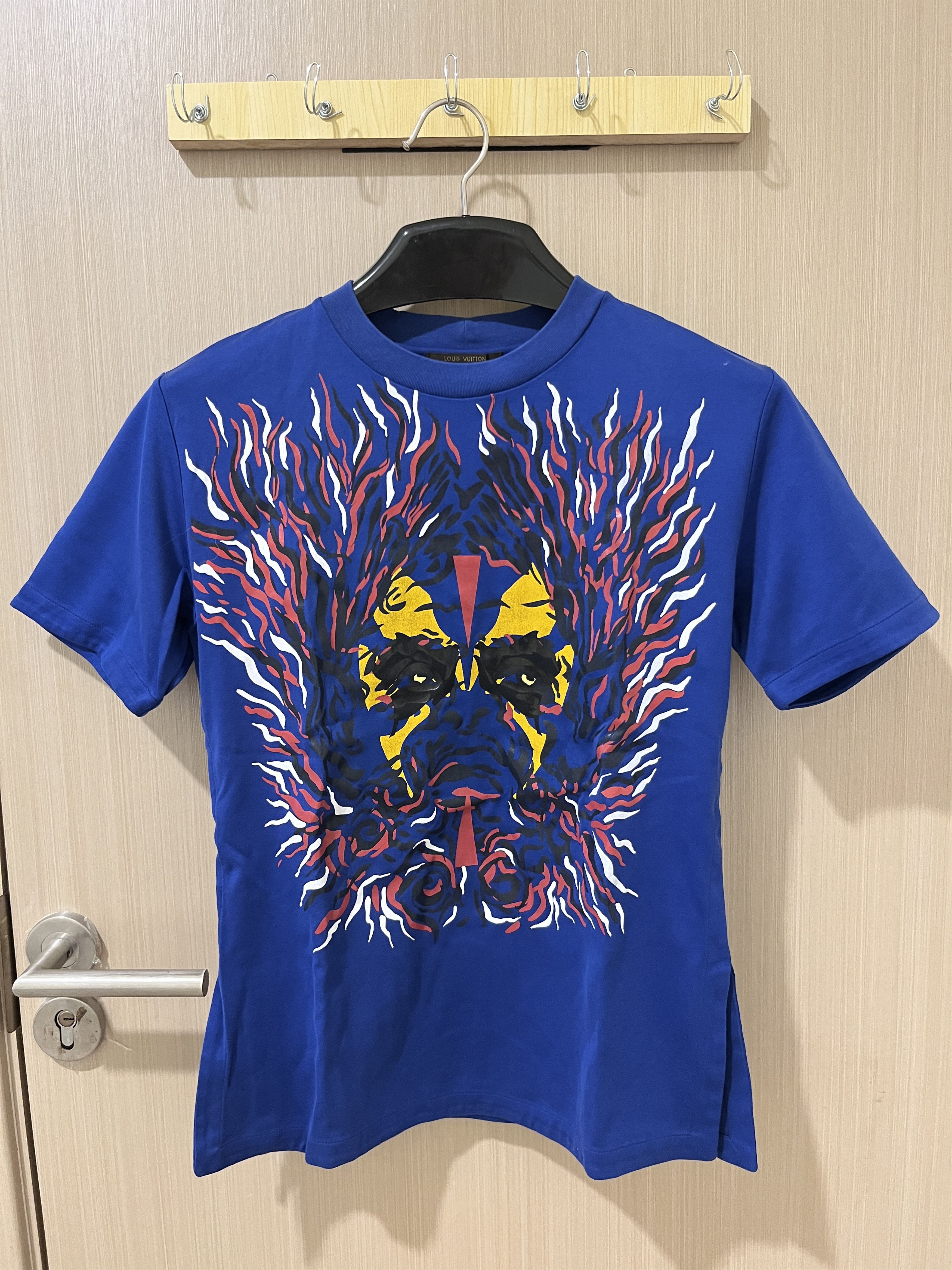 Louis Vuitton Louis Vuitton Tribal Print Blue Tshirt Size M / US 6-8 / IT 42-44 - 1 Thumbnail