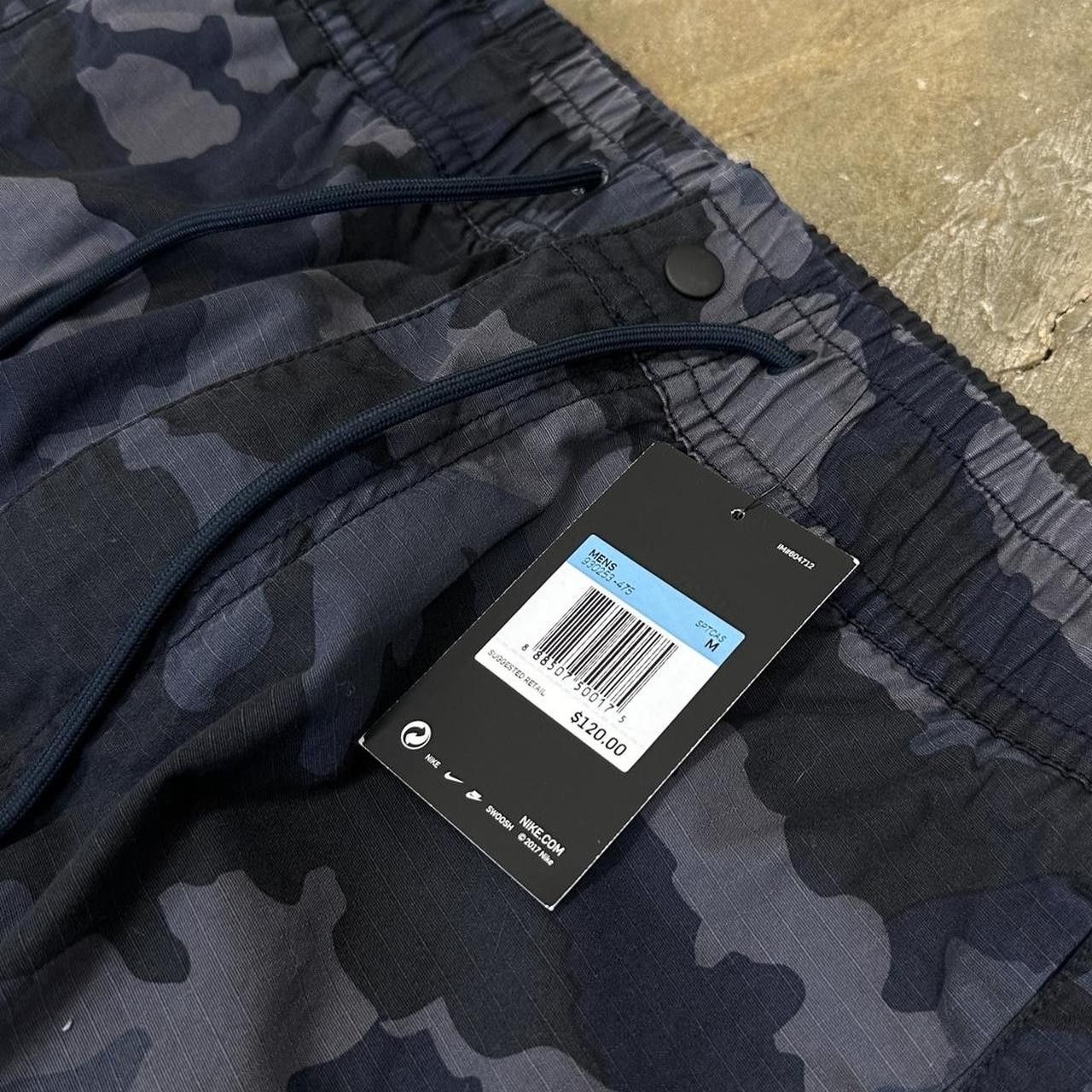 Nike New With Tags Nike NSW Track Pants Joggers Medium Camo Size US 32 / EU 48 - 3 Thumbnail