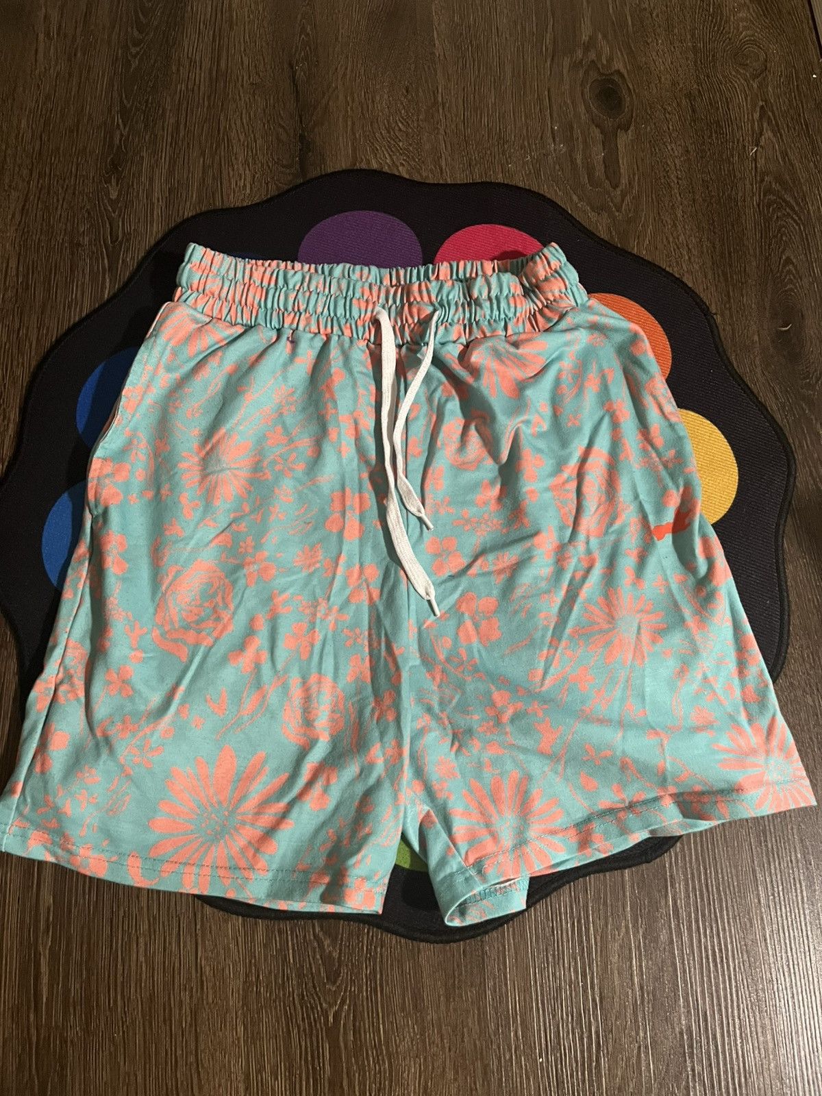 Other Floral pastel and orange shorts in a size small in men Size US 34 / EU 50 - 1 Thumbnail
