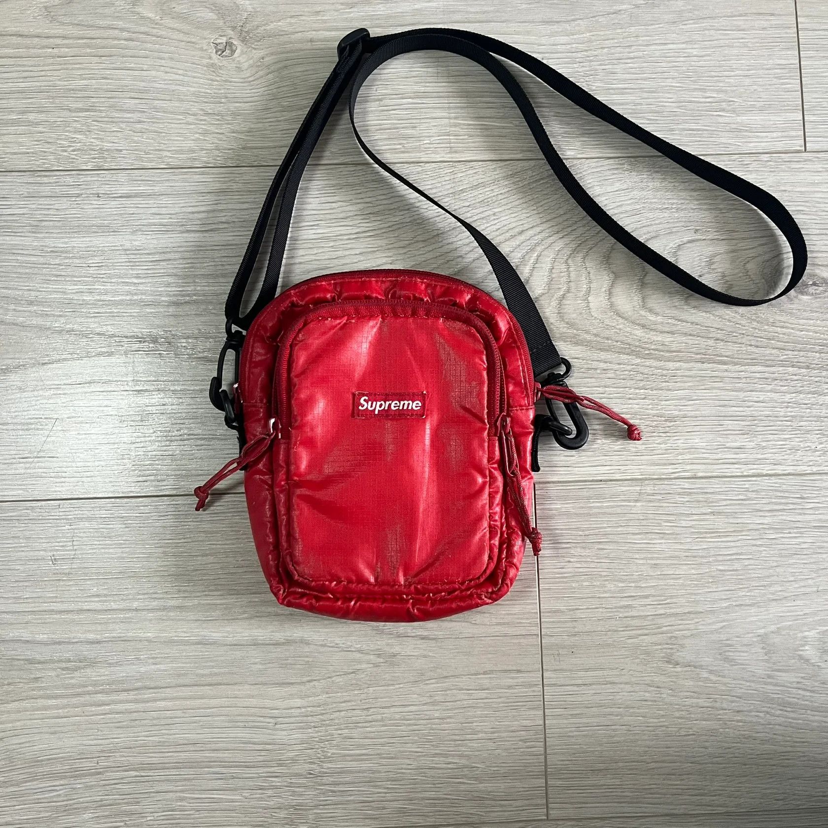 Supreme Supreme SS17 Red Shoulder Bag Size ONE SIZE - 1 Thumbnail