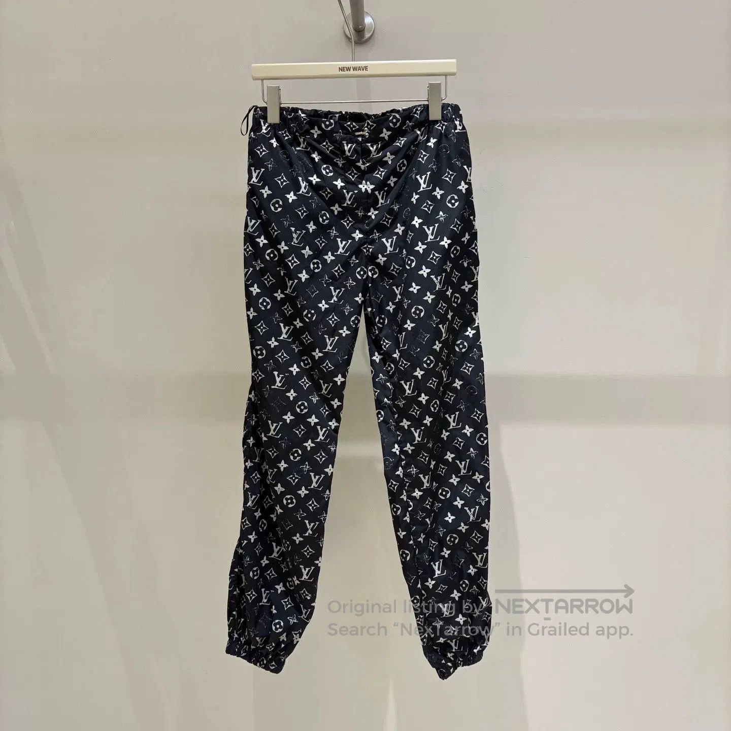 Louis Vuitton Louis Vuitton Black White Print Joggers. Size US 36 / EU 52 - 1 Thumbnail