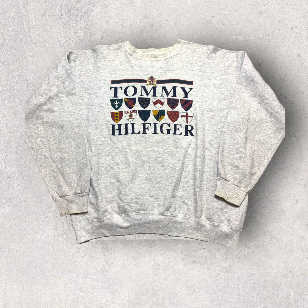 Tommy Hilfiger × Vintage Vintage Tommy Hilfiger sweatshirt Size US L / EU 52-54 / 3 - 1 Thumbnail