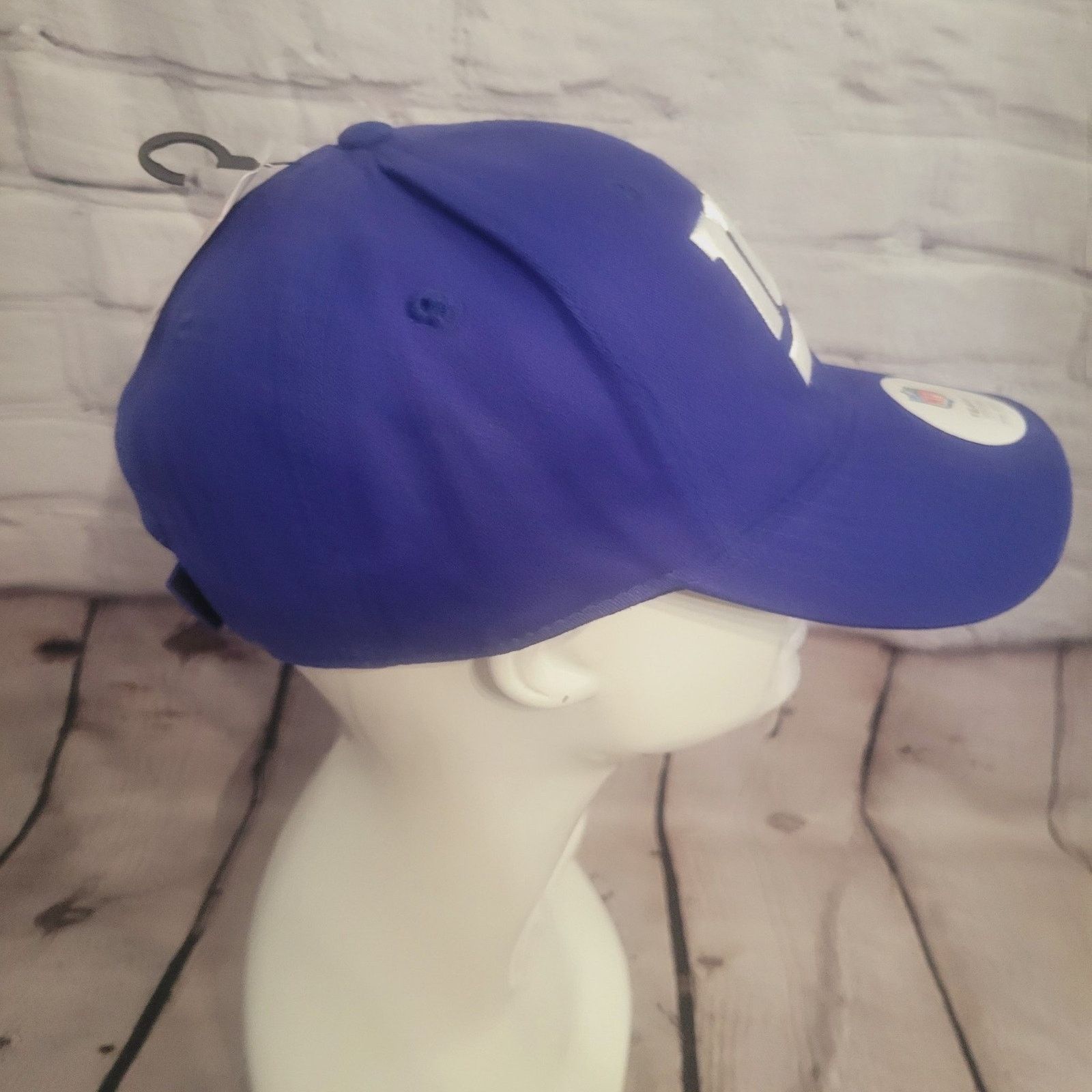 NFL NEW YORK GIANTS BLUE ADJUSTABLE HAT NFL TEAM APPAREL NWT Size ONE SIZE - 5 Thumbnail