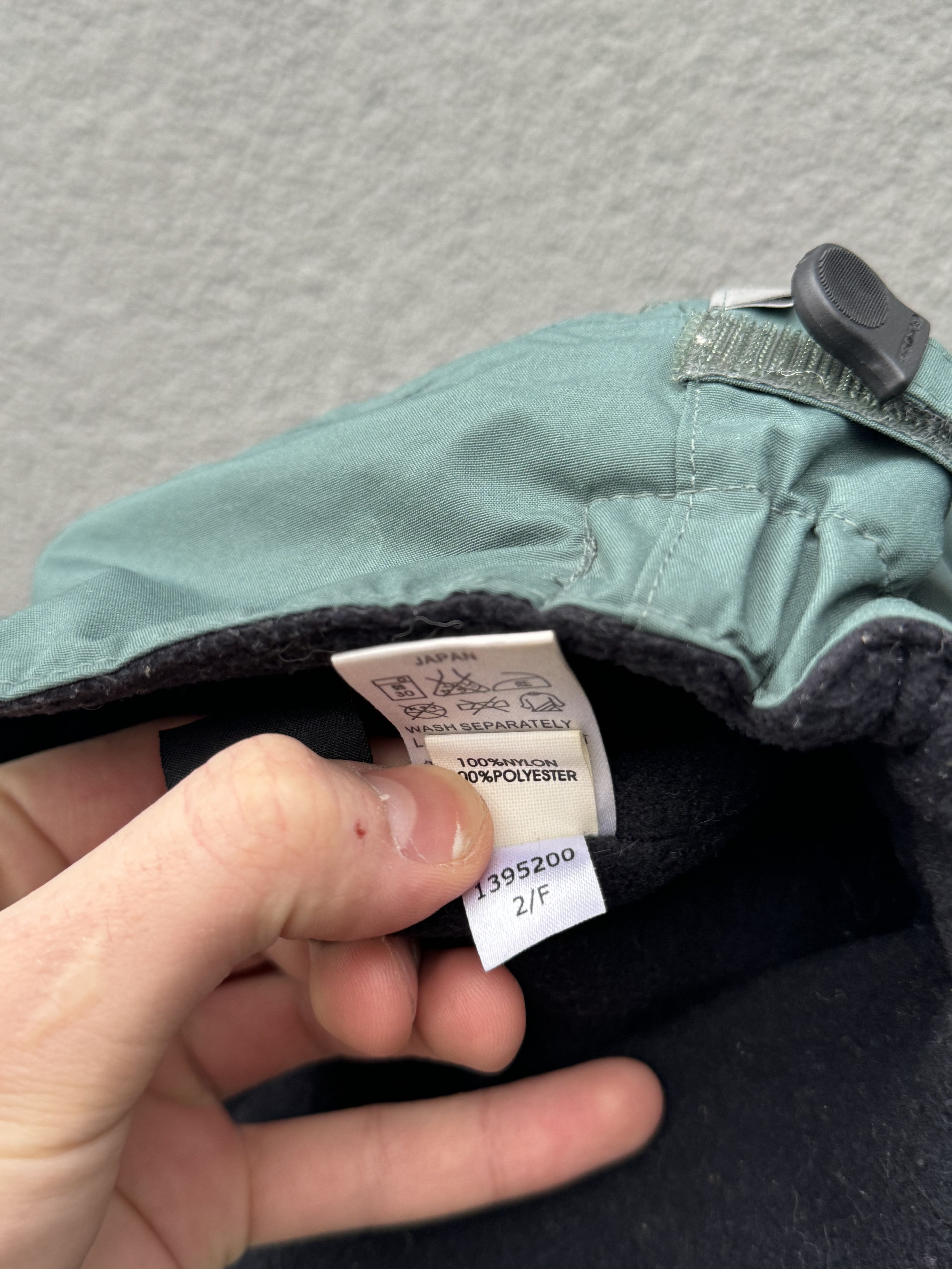 Vintage Vintage LOWE ALPINE Tracking Fleece Cap Green Size ONE SIZE - 12 Thumbnail
