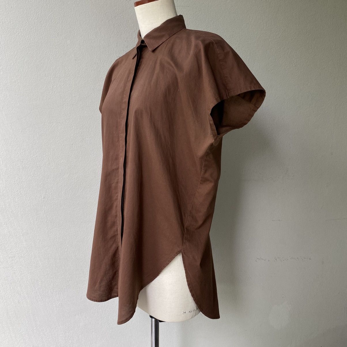 Norma Kamali Norma Kamali Brown Cap Sleeve Shirt Size M / US 6-8 / IT 42-44 - 10 Thumbnail