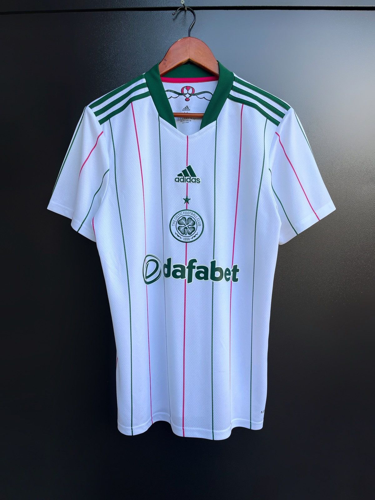 Adidas Celtic Third Jersey football Soccer shirt 2021/2022 adidas Size US M / EU 48-50 / 2 - 1 Thumbnail