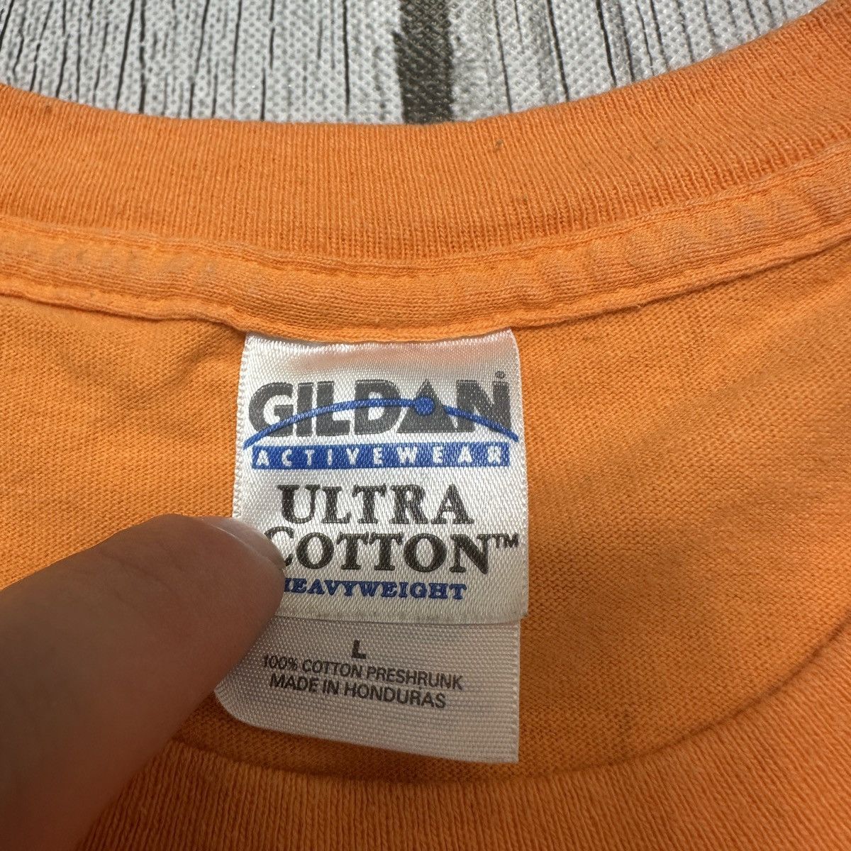 Gildan × Vintage Vintage Shrimpers tee Size US L / EU 52-54 / 3 - 5 Thumbnail