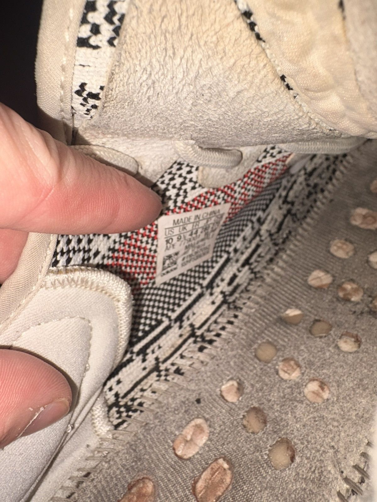 Yeezy Yeezy zebra 350 Size US 10 / EU 43 - 6 Thumbnail