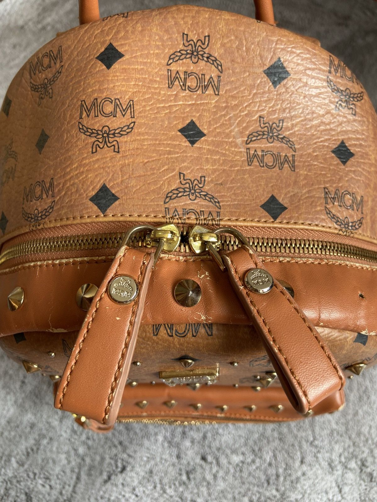 MCM MCM Studded Backpack Leather Distressed Size ONE SIZE - 19 Thumbnail