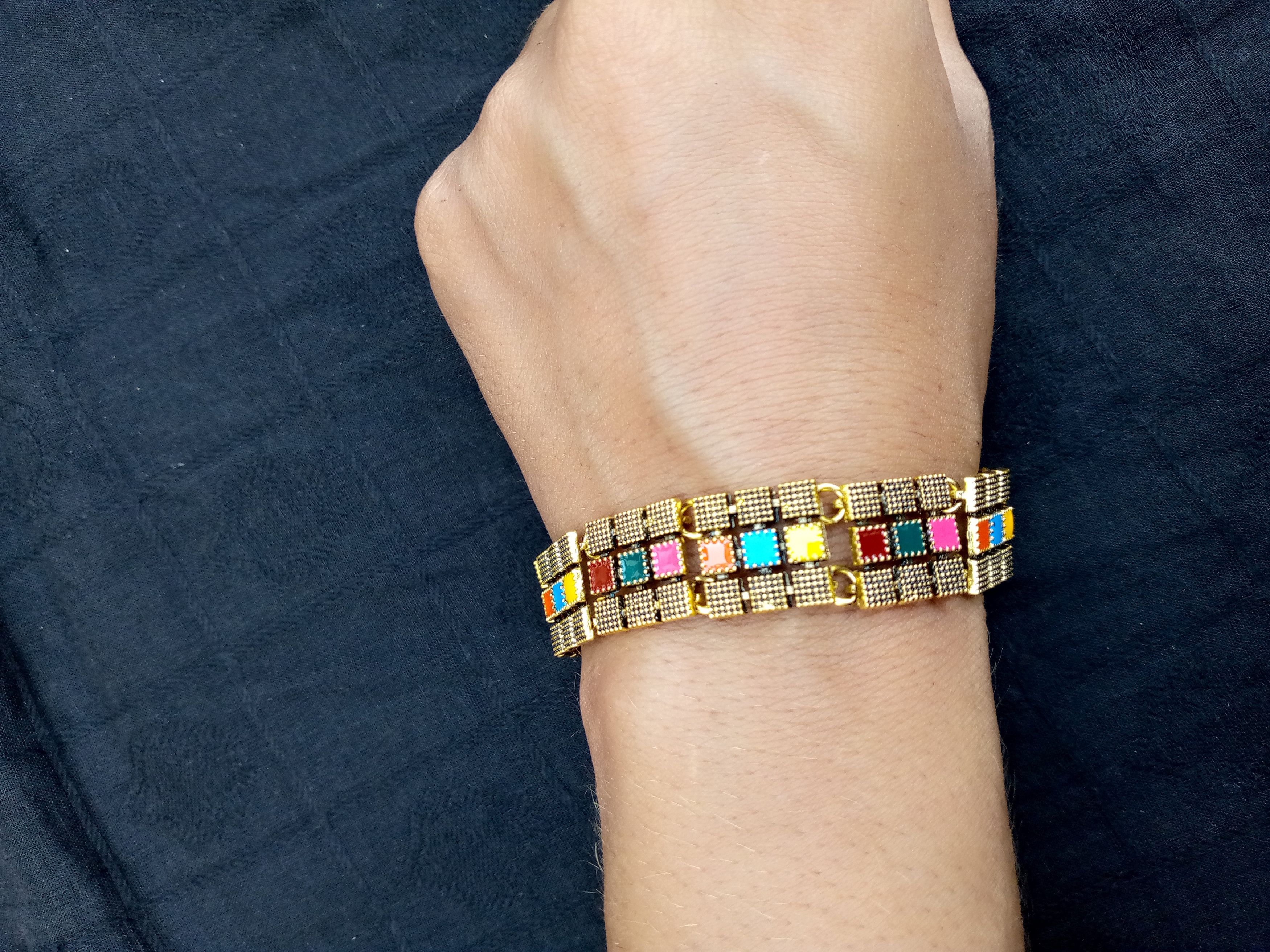 Other Gold-toned Bracelet Size ONE SIZE - 3 Thumbnail