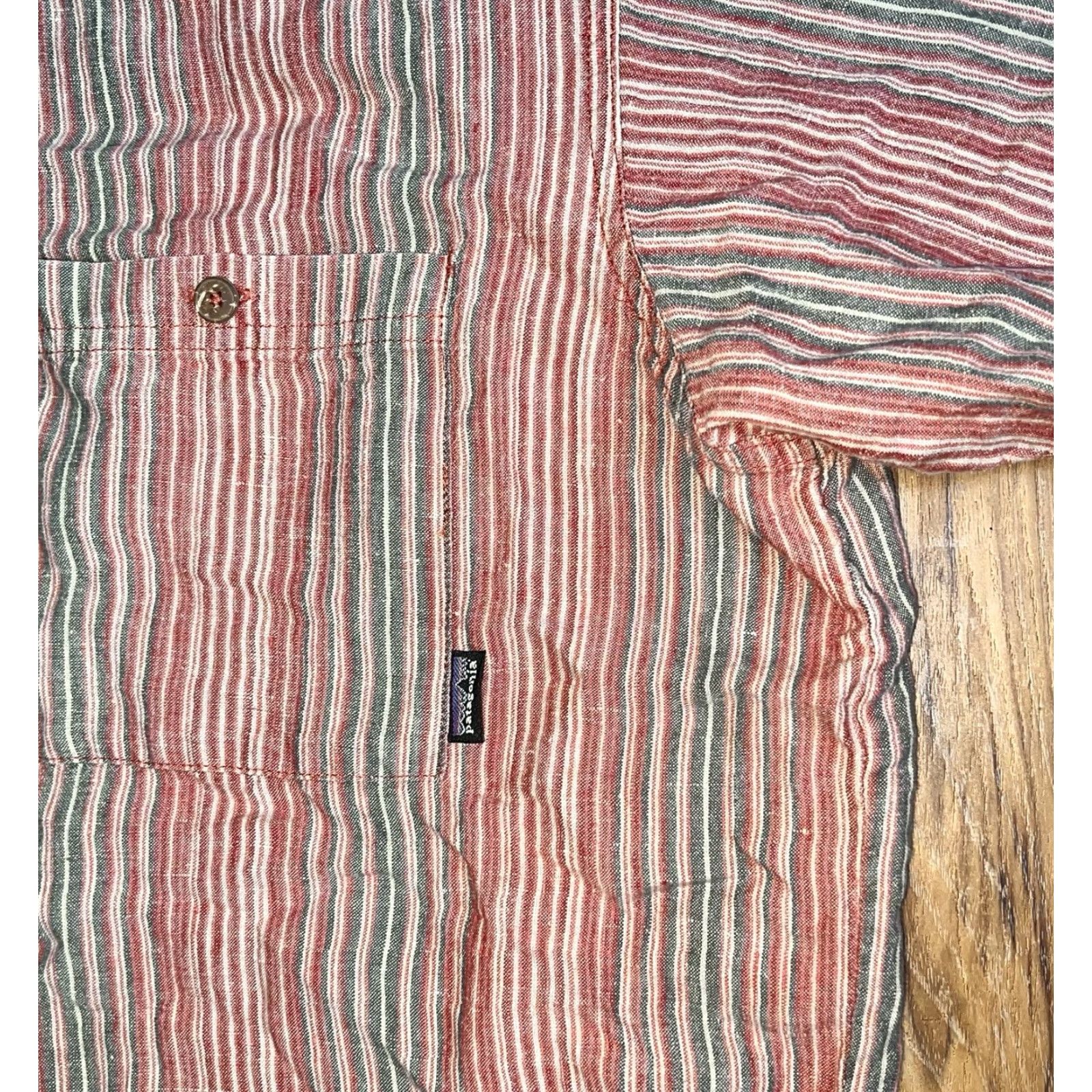 Patagonia VINTAGE Patagonia Hemphasis Shirt Mens XL Red Gray Striped Hemp Surf Hiking Button-Up Short Sleeve Casual Workwear Size US XL / EU 56 / 4 - 5 Thumbnail