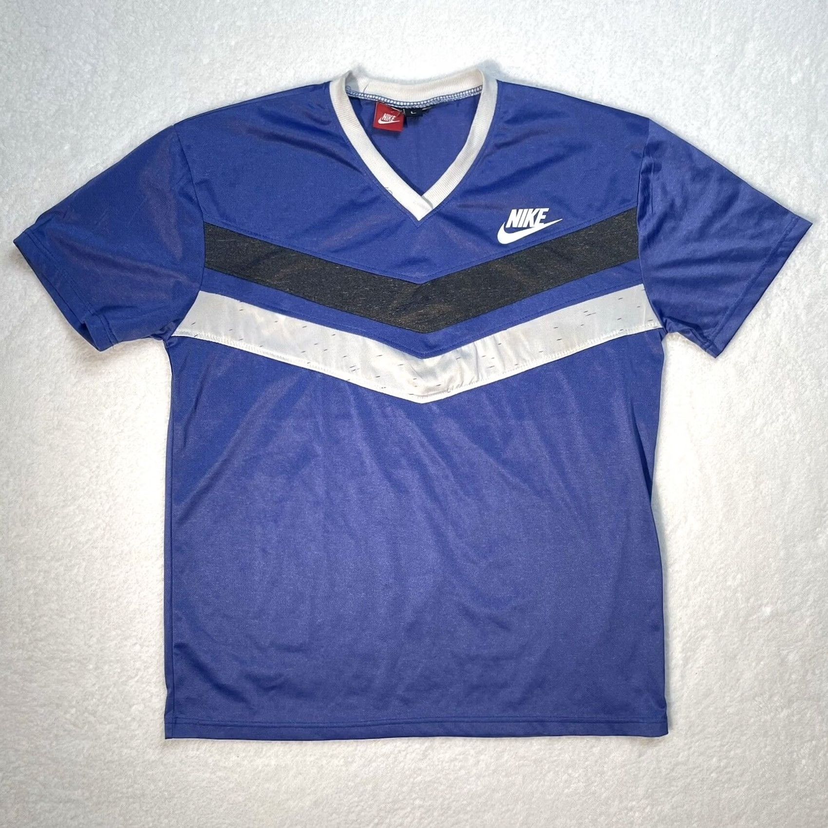 Nike VINTAGE Nike Shirt Mens Large Blue White 90s 80s Soccer Football V Neck Retro Size US L / EU 52-54 / 3 - 2 Thumbnail