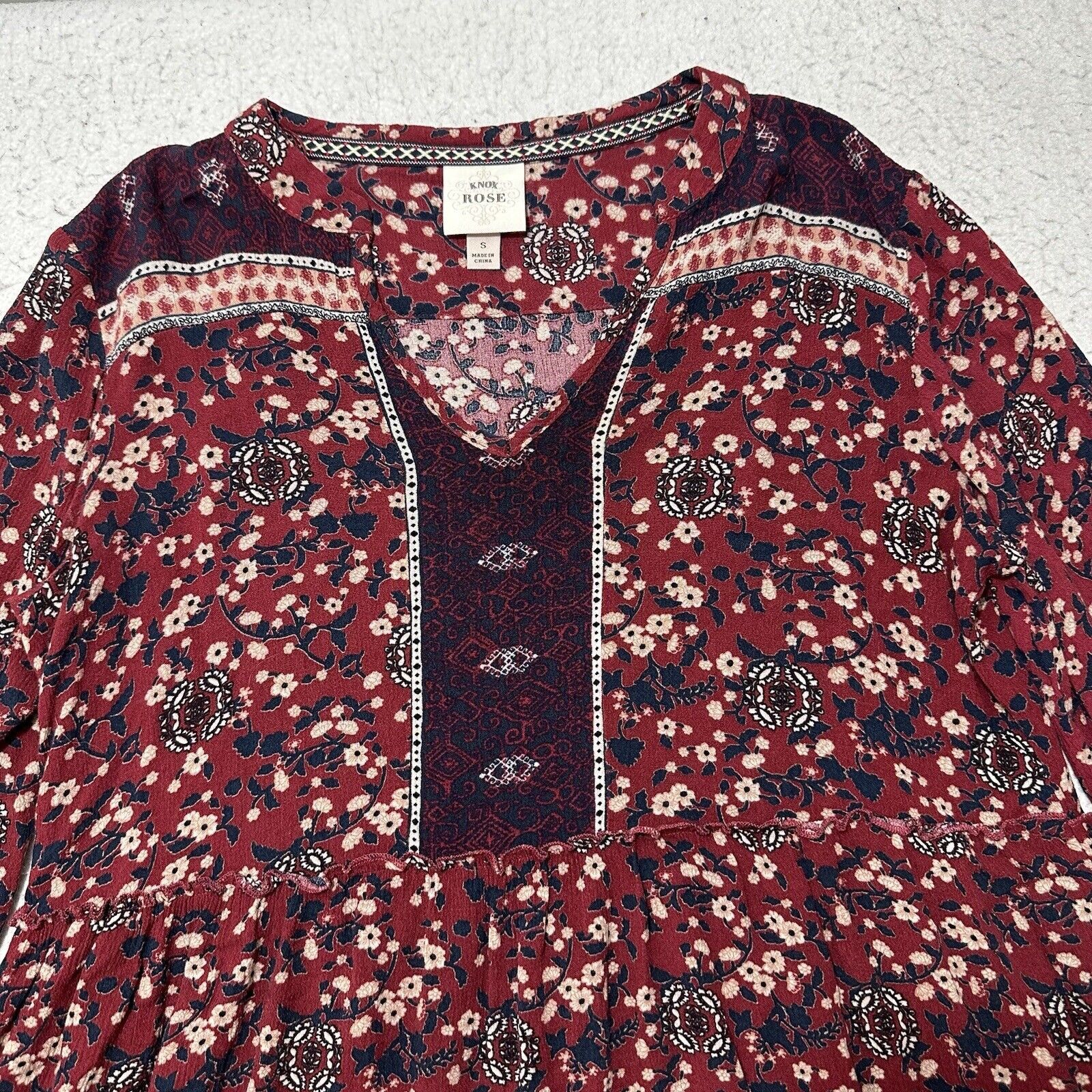 Other Knox Rose Small Dress V Neck Floral Red Lightweight Pullover Size S / US 4 / IT 40 - 2 Thumbnail