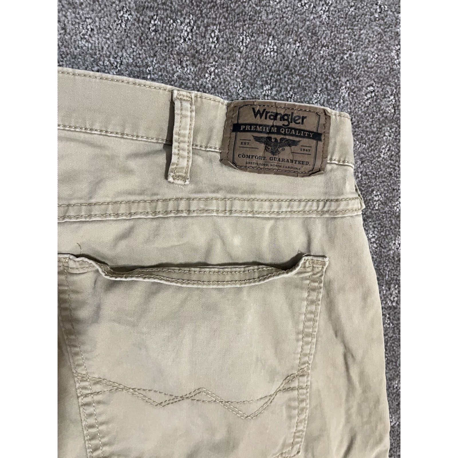 Wrangler VINTAGE Wrangler Straight Fit Jeans Mens 38 x 30 Khaki Cotton Blend Classic Workwear Size US 38 / EU 54 - 4 Thumbnail