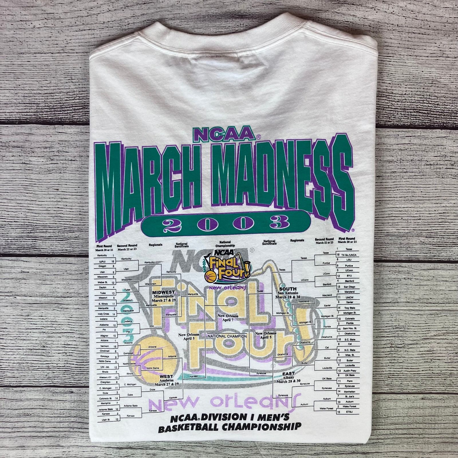 NCAA × Vintage Vintage 2003 NCAA March Madness Basketball T-shirt Size US XL / EU 56 / 4 - 2 Thumbnail