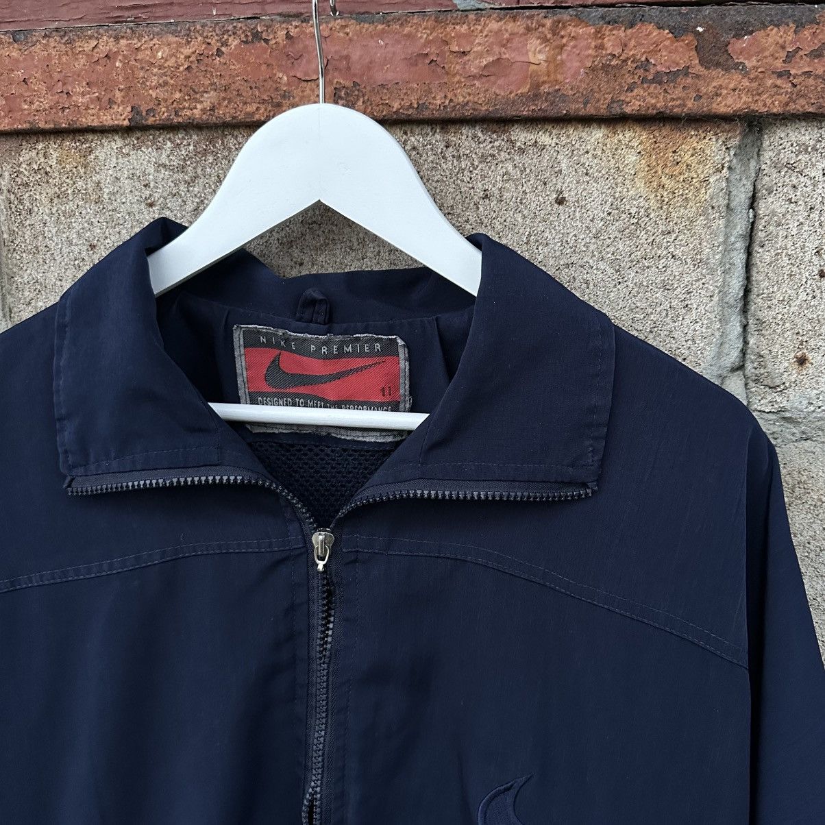 Nike Vintage Nike Zip Jacket Size L Dark Blue 00s USA Size US L / EU 52-54 / 3 - 8 Thumbnail