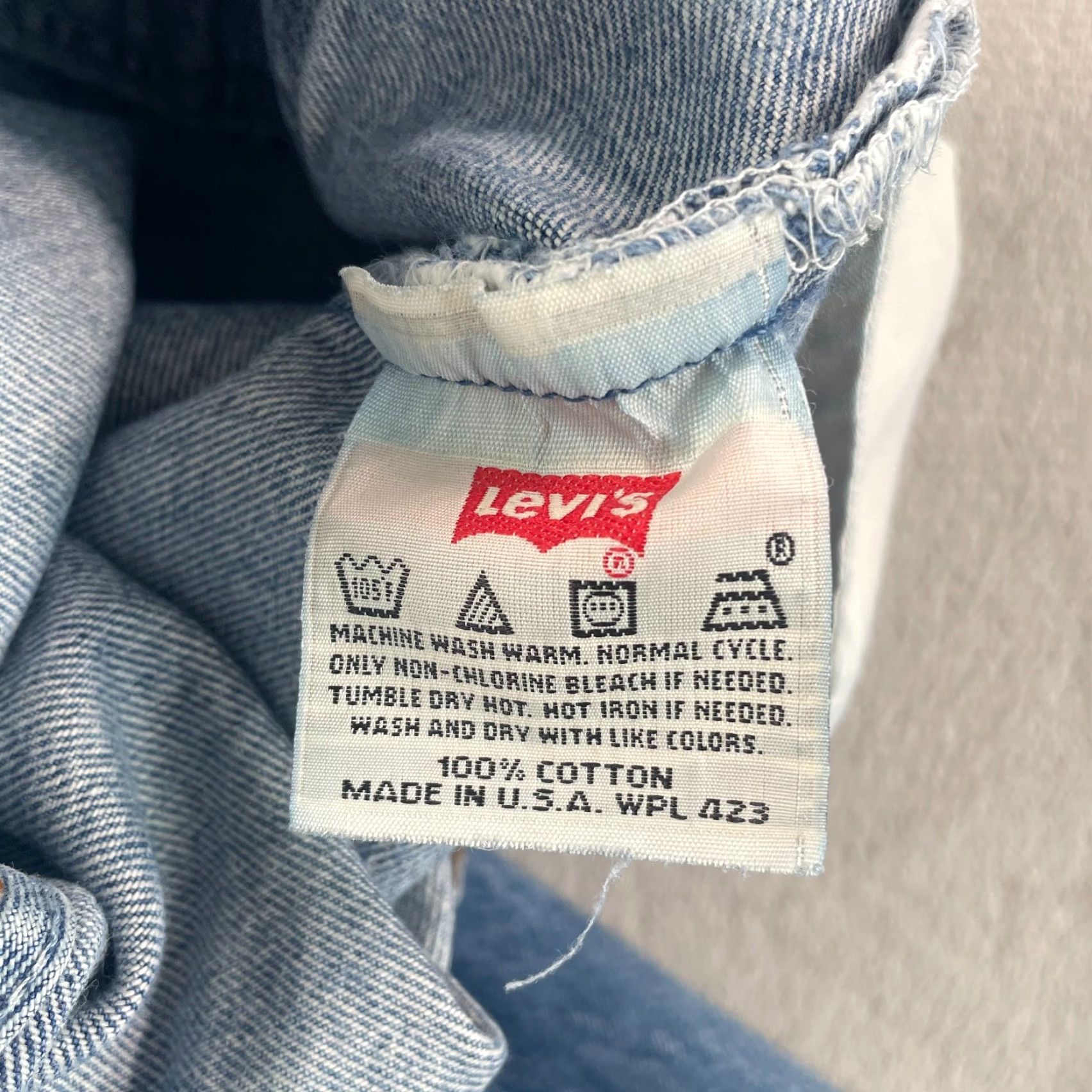 Levi's VINTAGE Levi's 501 Jeans Mens 36x33 Blue 90s Made in USA Button Fly Straight 5-Pocket Denim Medium Wash Size US 36 / EU 52 - 2 Thumbnail