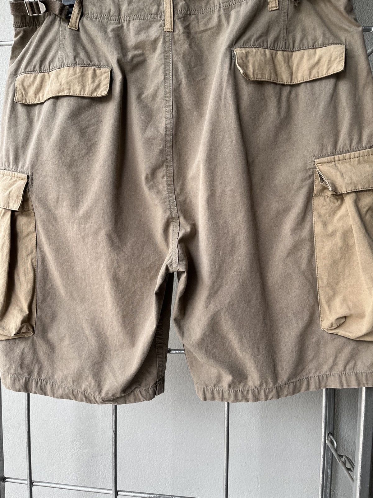 Neighborhood Neingborhood brown cargo shorts Size US 44 / EU 60 - 6 Thumbnail