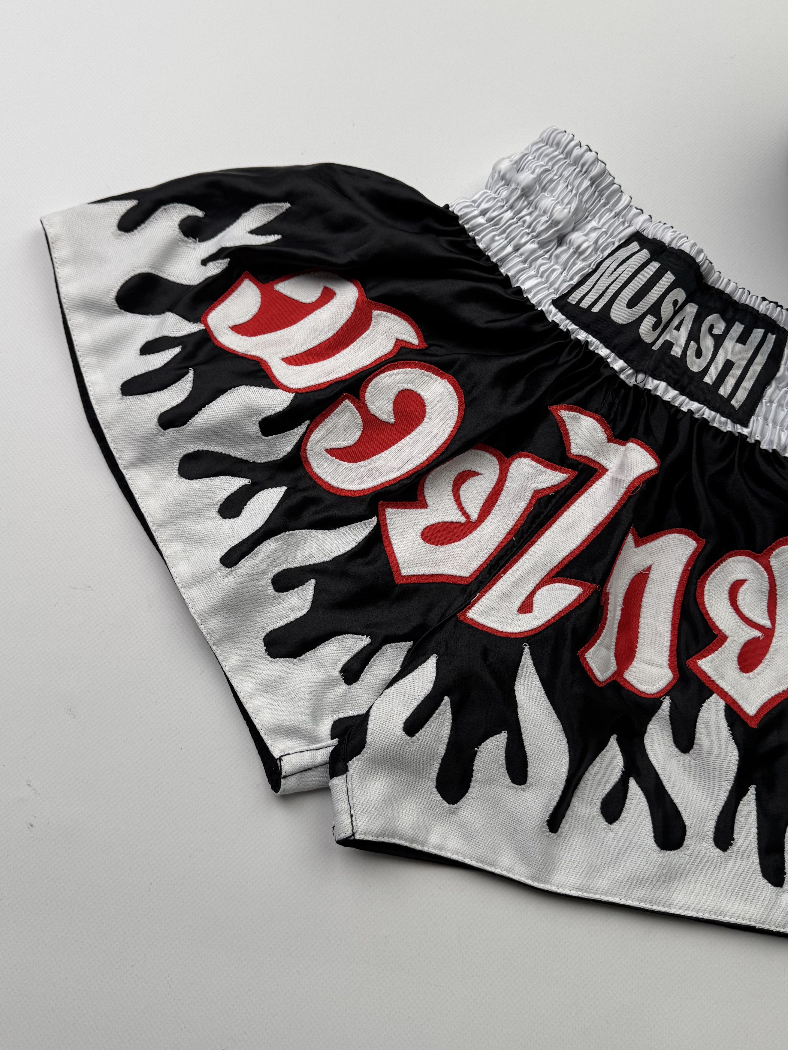 Japanese Brand Vintage Muay Thai Shorts (145) Size US 30 / EU 46 - 2 Thumbnail