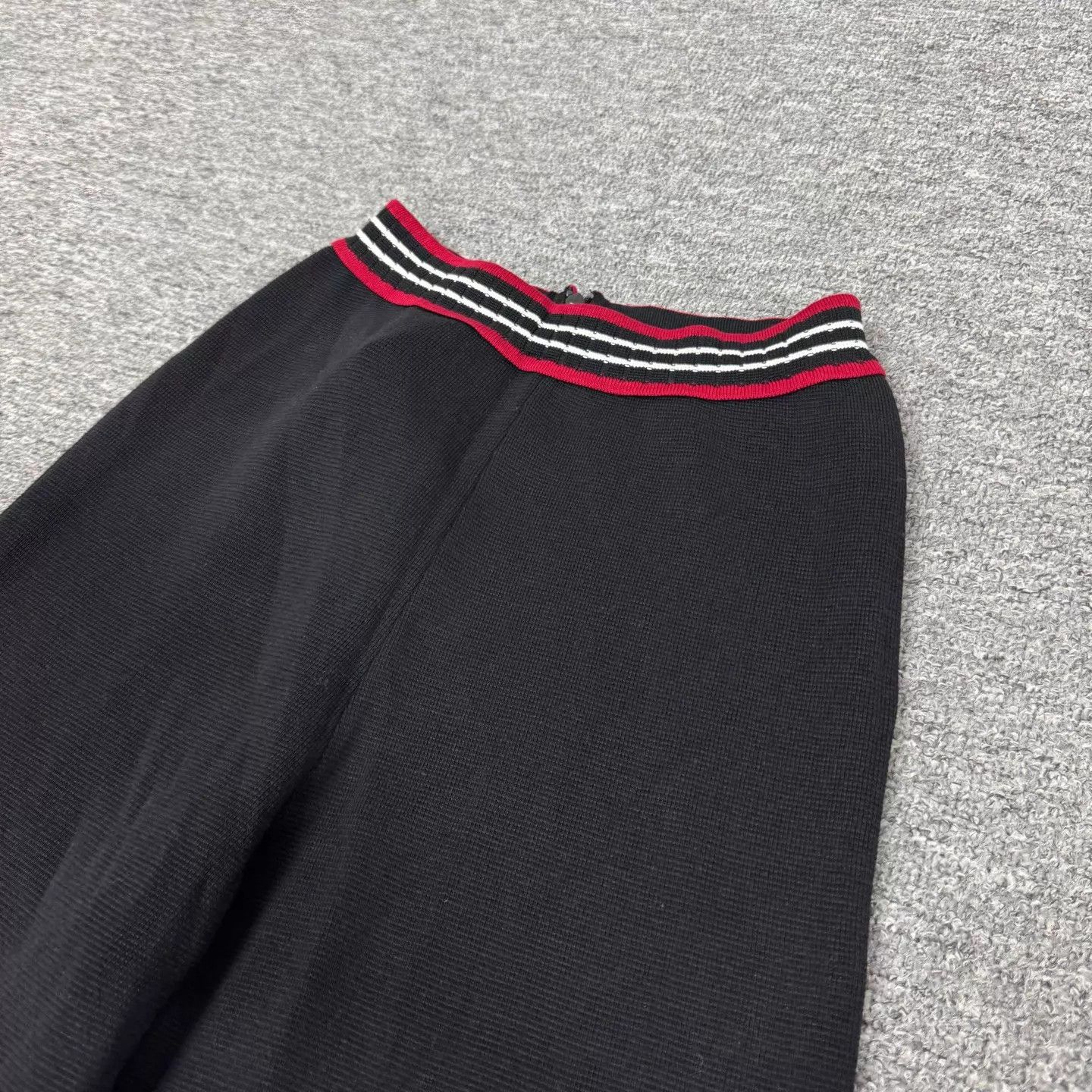 Gucci Gucci Black Wool-Knit Wide Leg Red/White Web Trim XS 99 Size 25" / US 0 / IT 36 - 4 Thumbnail