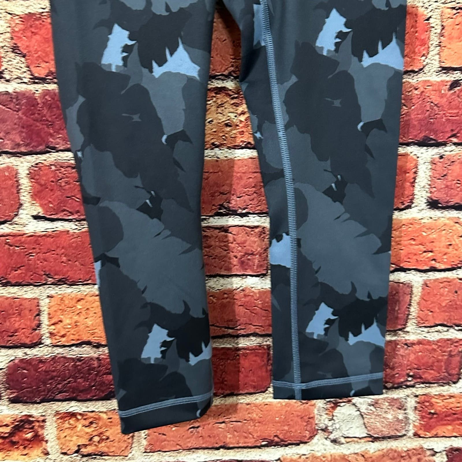 Lululemon lululemon leggings size 4 Size 27" / US 4 / IT 40 - 3 Thumbnail
