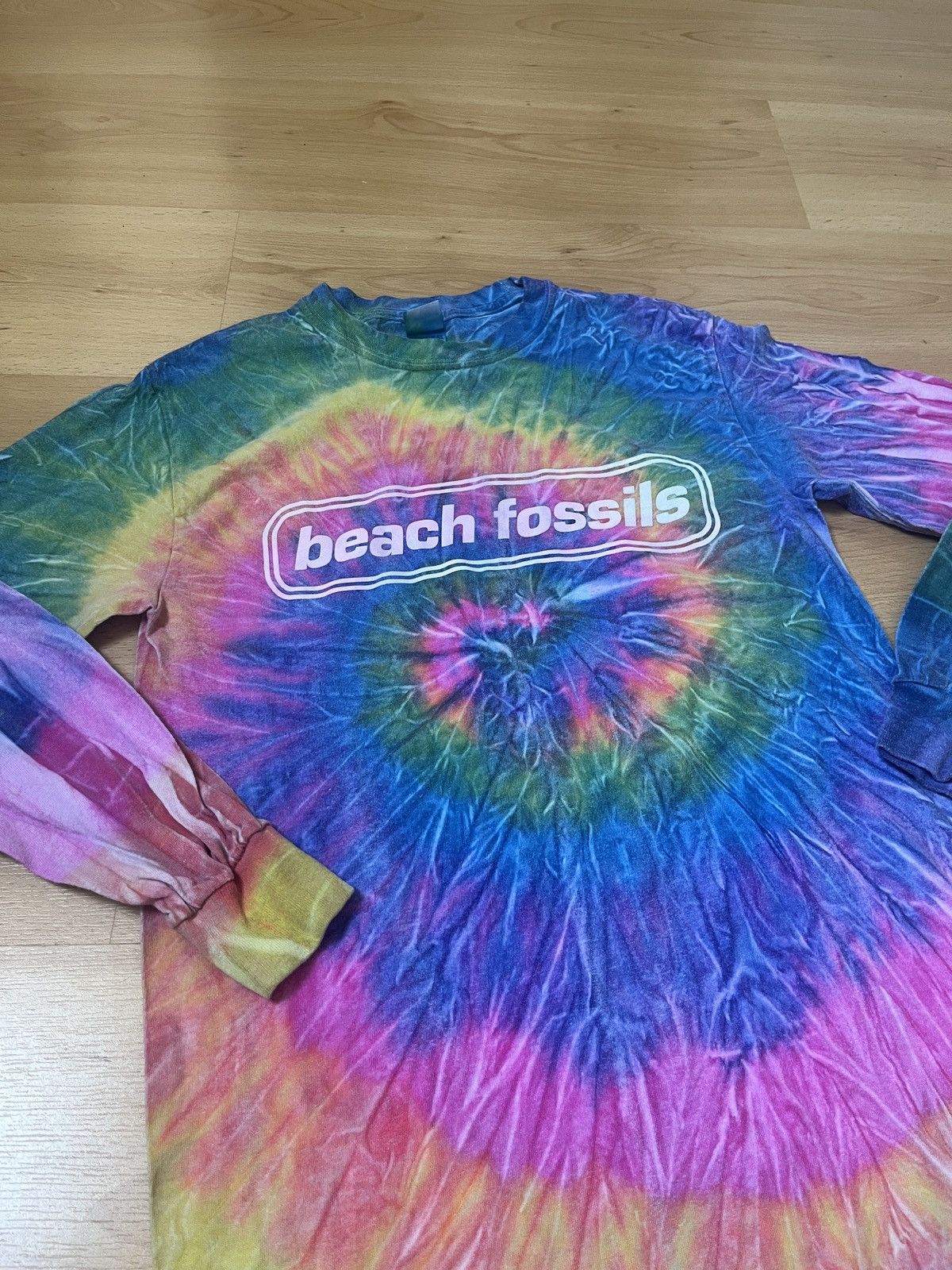 Band Tees Beach Fossils tie-dye longsleeve tee Size US S / EU 44-46 / 1 - 2 Thumbnail
