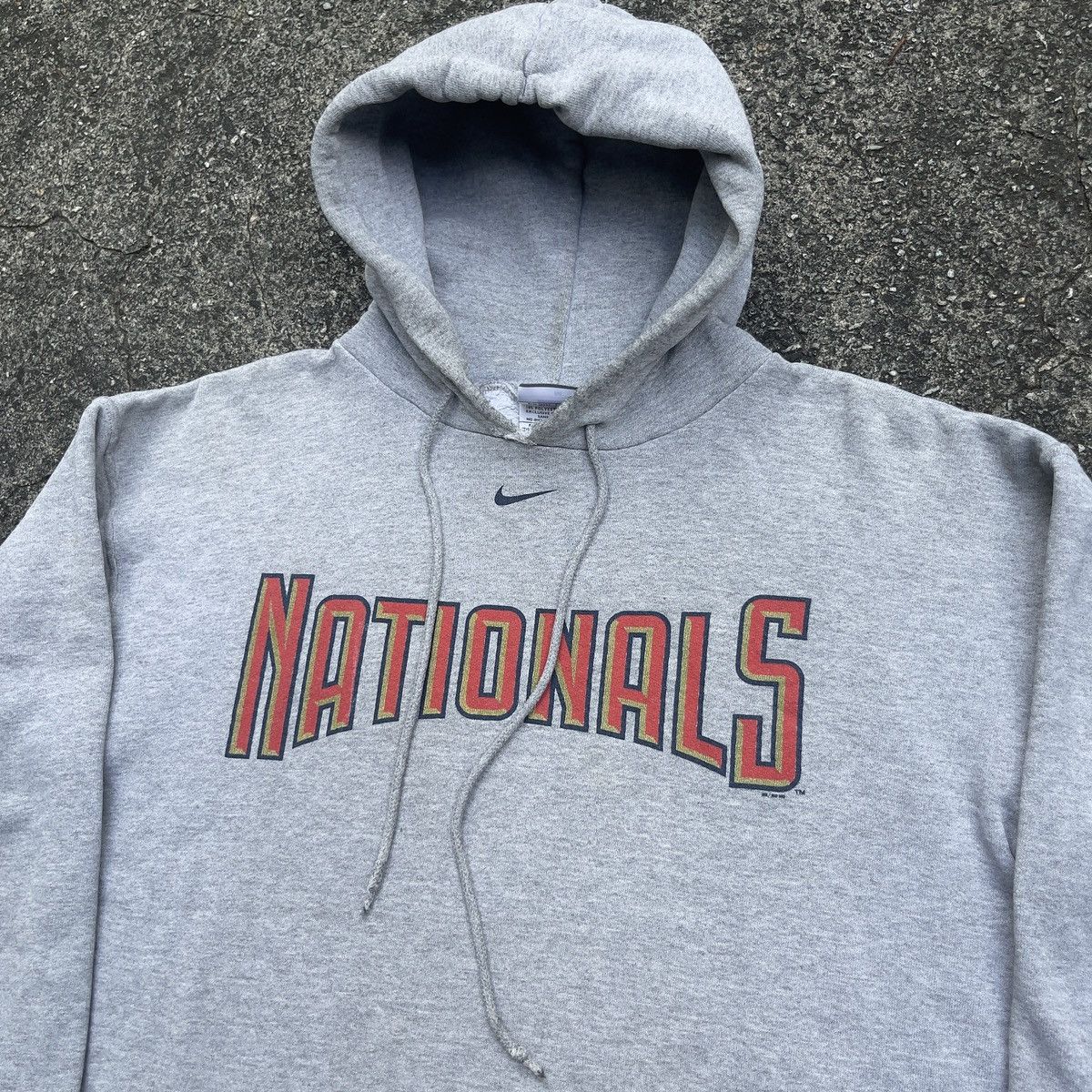 MLB × Nike × Vintage Vtg Y2K Thrashed NIKE Nationals CENTER SWOOSH Hoodie Size US M / EU 48-50 / 2 - 2 Thumbnail